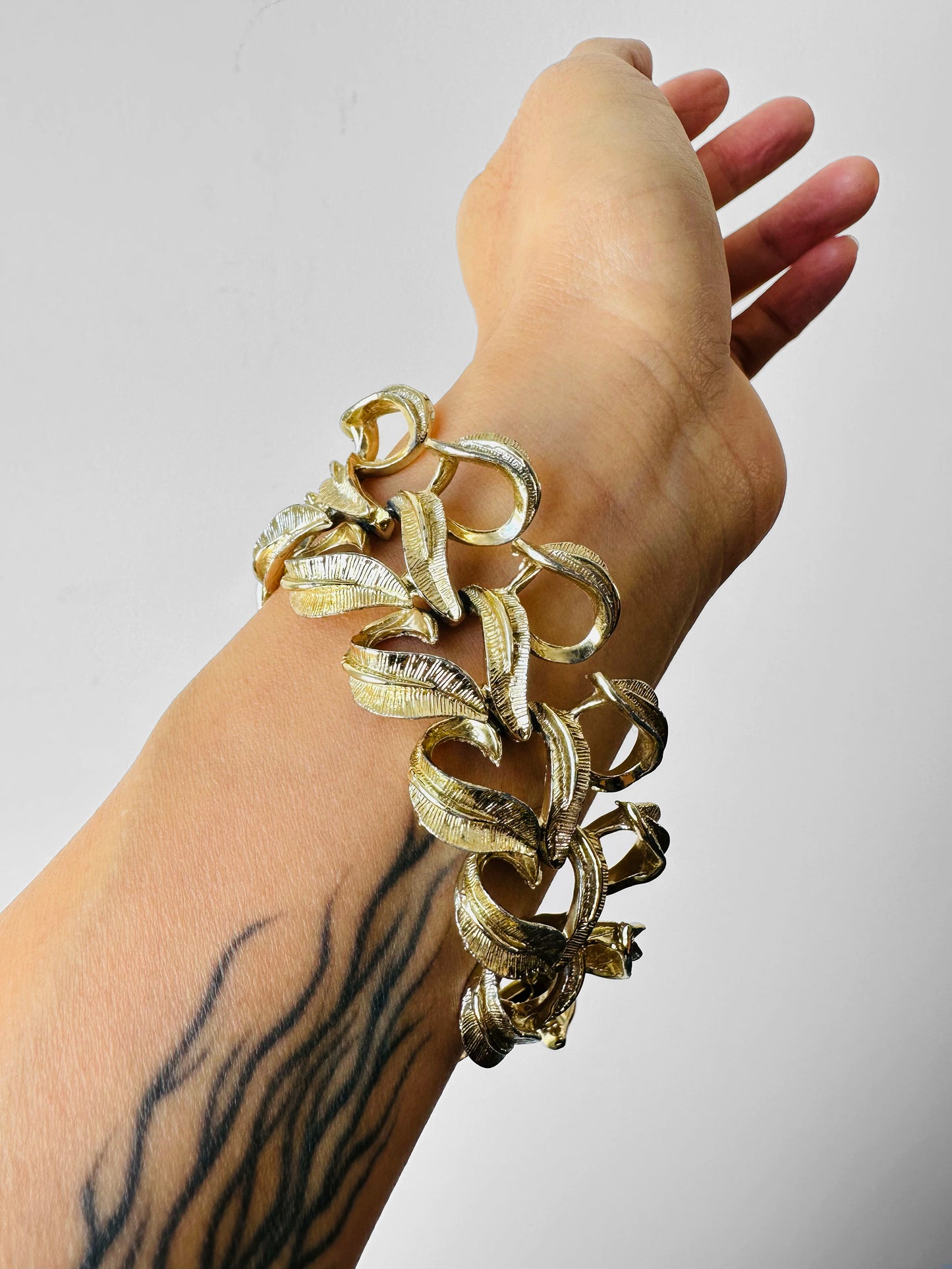 1950s - 1960s Gold-Tone Chunky Brushed Leaf Link Bracelet with Fold-Over Clasp