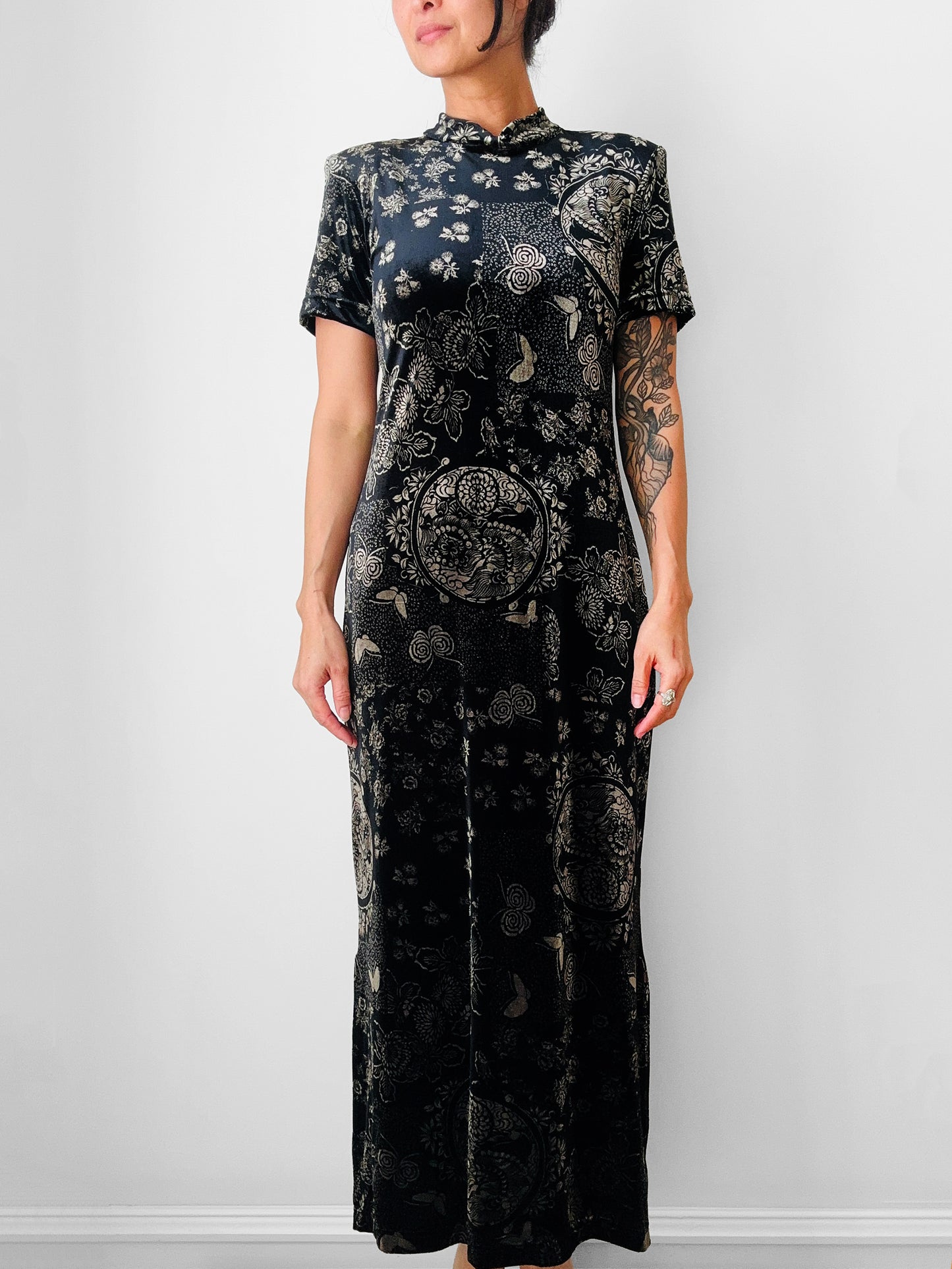 1990s Long Black and Gold Velour Asian Patterned Dress - Sz. Sm