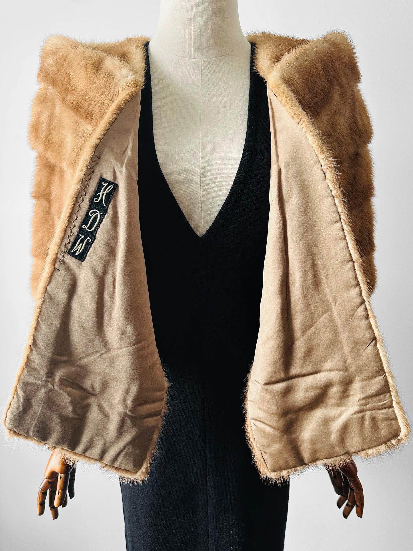 1950s - 1960s Beige Monogrammed Mink Fur Stole