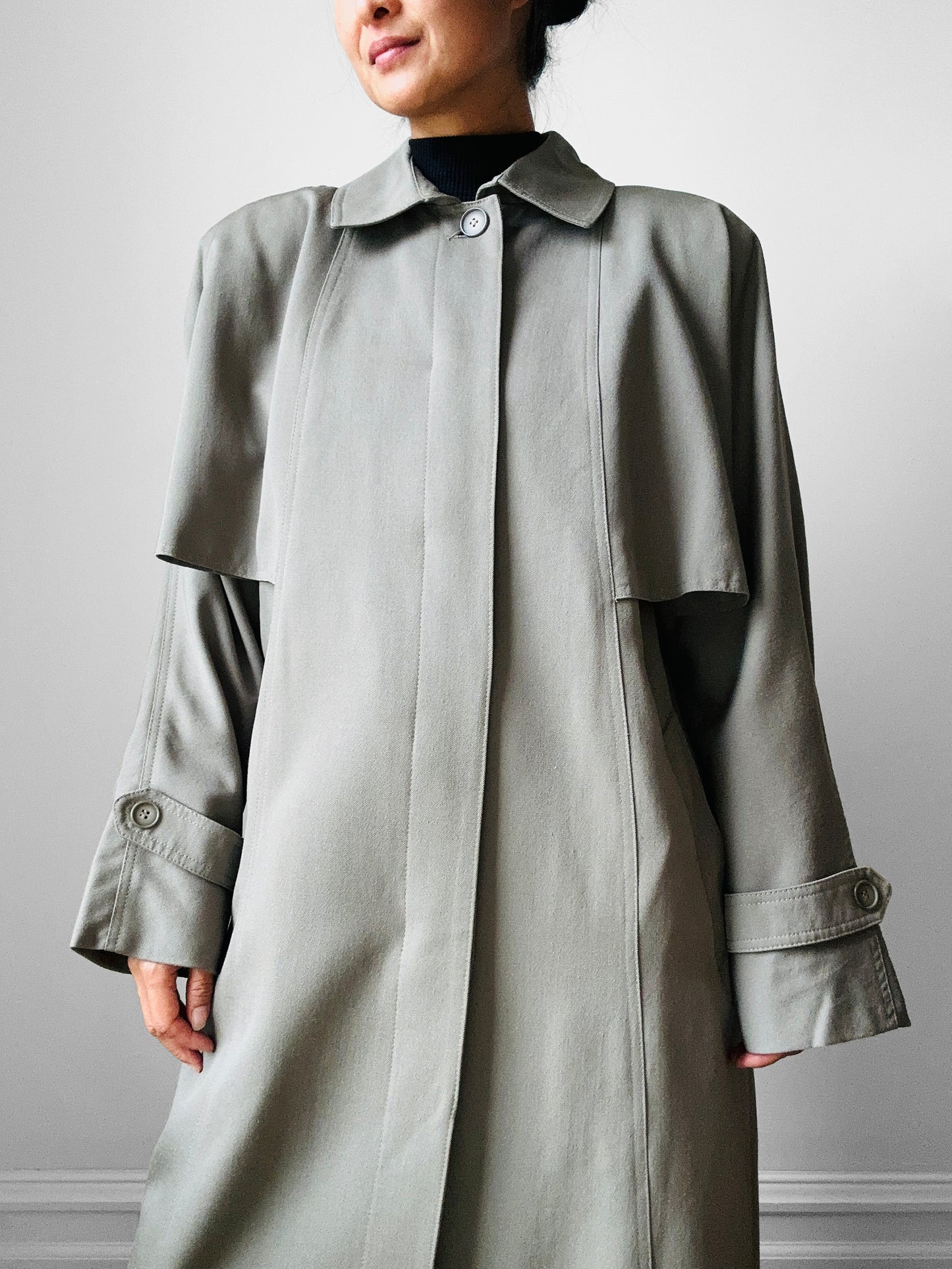 Vintage 1980s Classic Greige Wool Caped Trench Overcoat - Sz. S/M