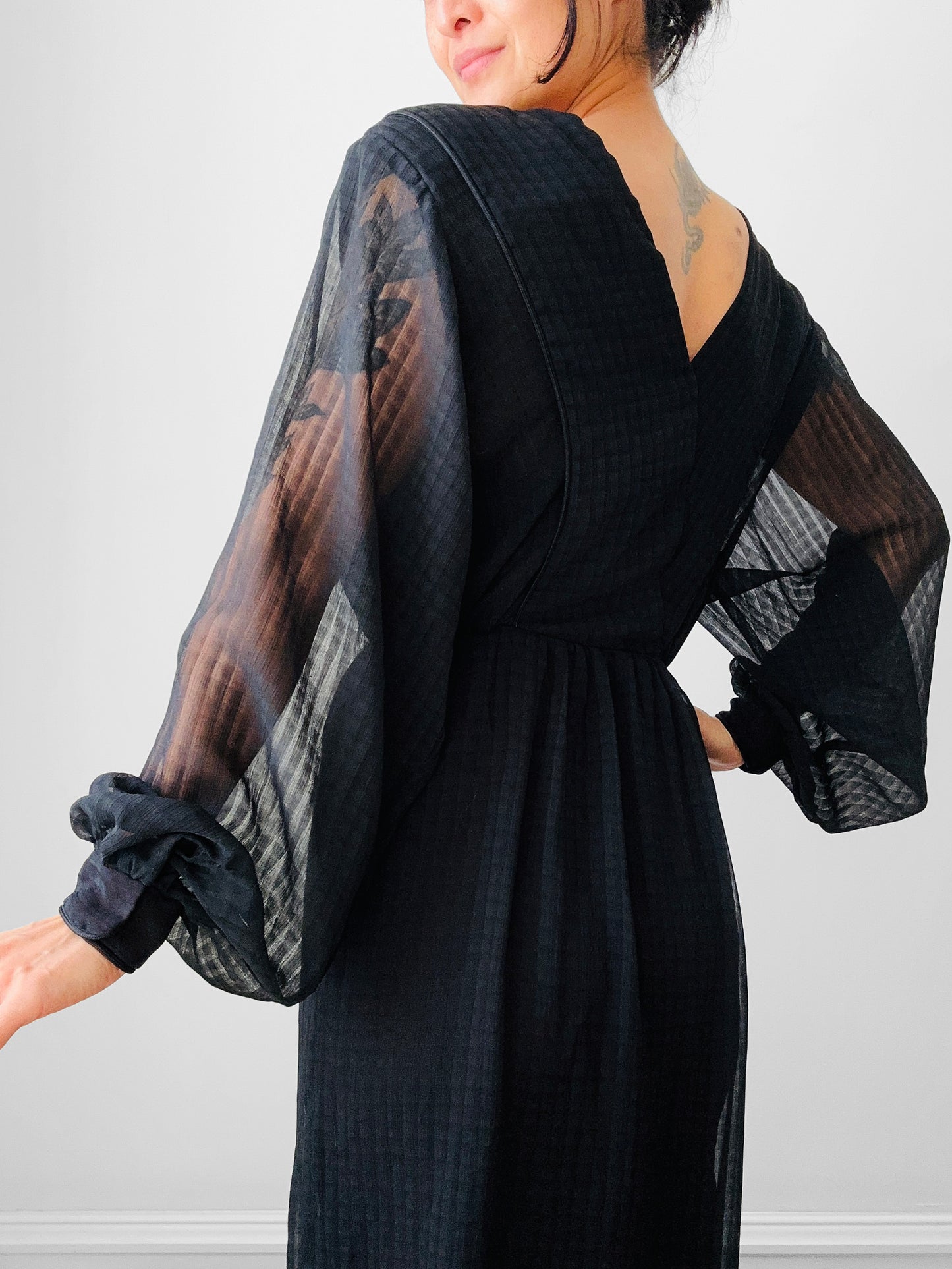 1980s - 1990s Black Patterned Semi Sheer V-neck Tone-On-Tone Dress - Sz. XS/S