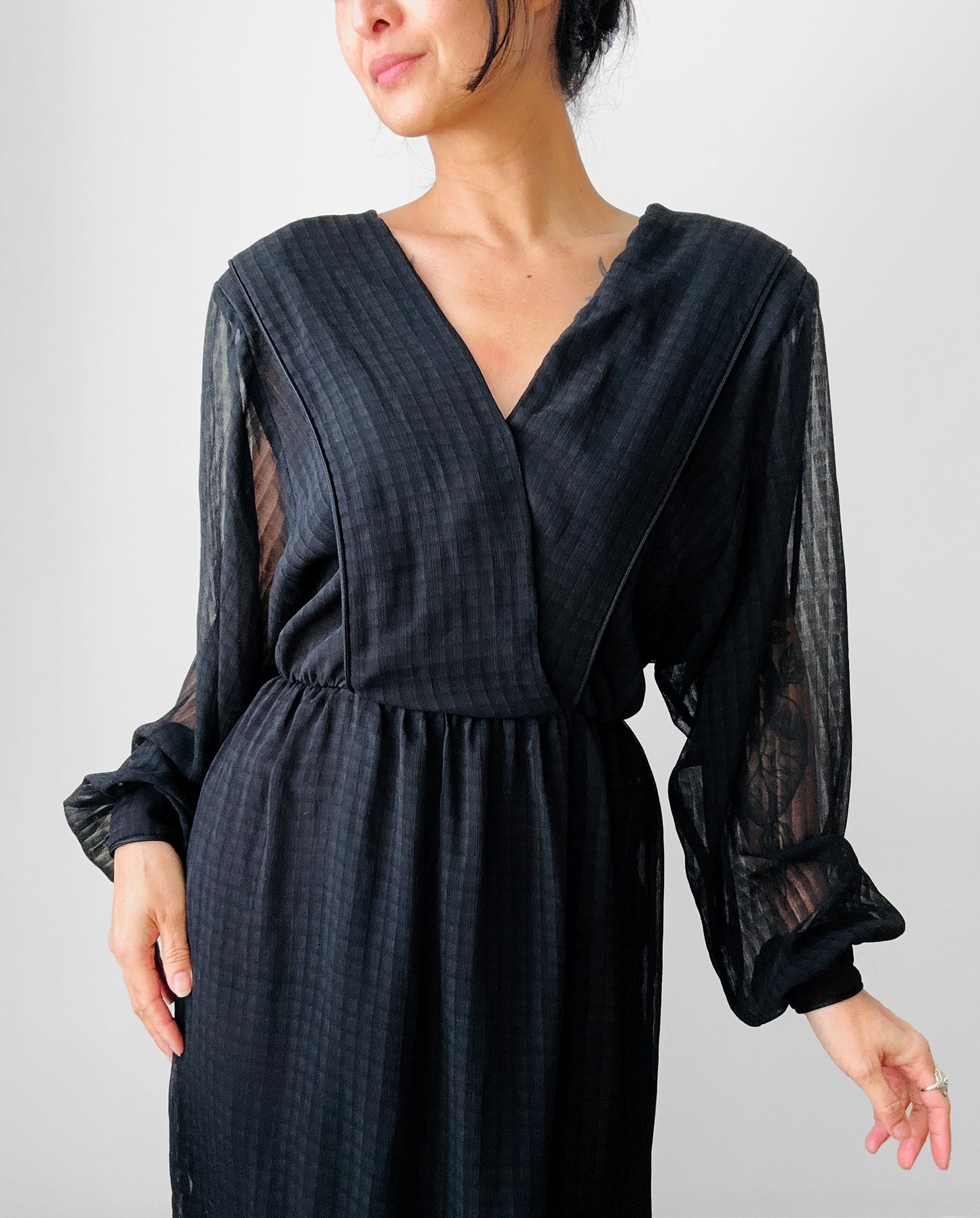 1980s - 1990s Black Patterned Semi Sheer V-neck Tone-On-Tone Dress - Sz. XS/S