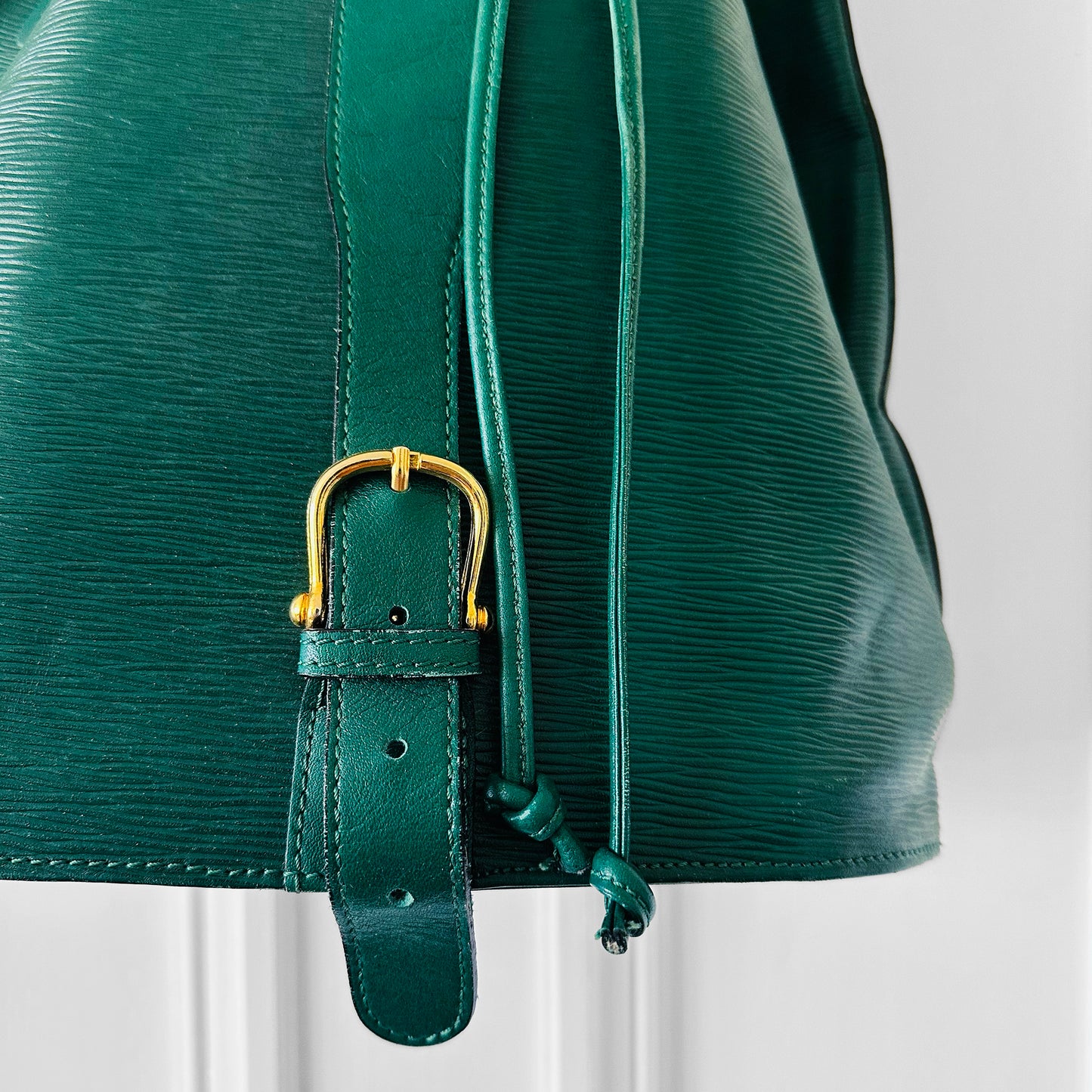 1990s Emerald Green Leather Claudie Quentin Structured Bucket Shoulder Bag