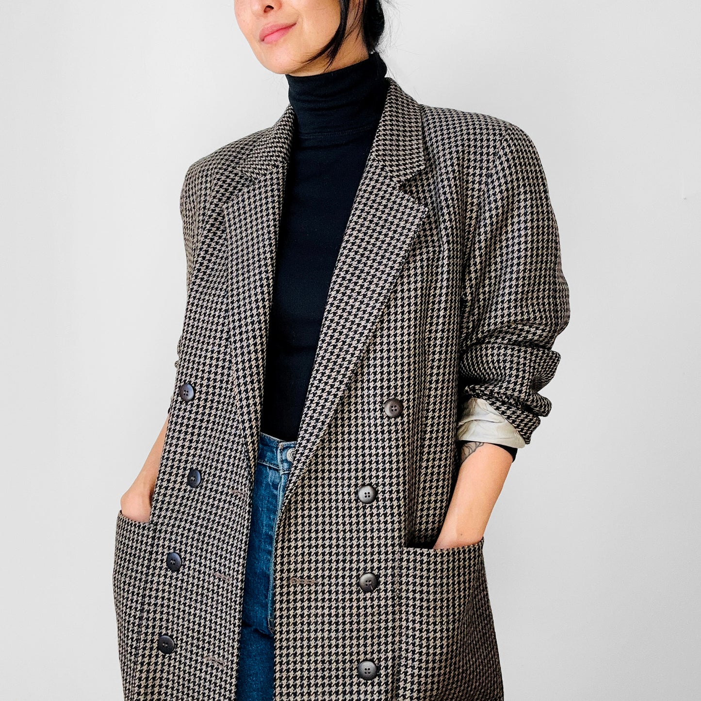 1990s Greige and Black Double-Breasted Wool Houndstooth Blazer - Sz. S/M