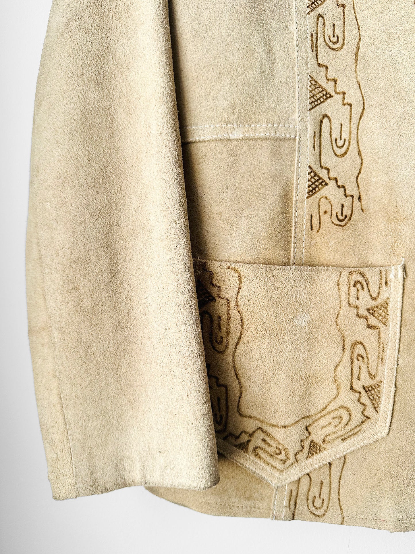 Vintage 1940s - 1950s Light Tan Snap-Button Suede Jacket with Embossed Southwestern/Aztec Designs - Sz. S/M