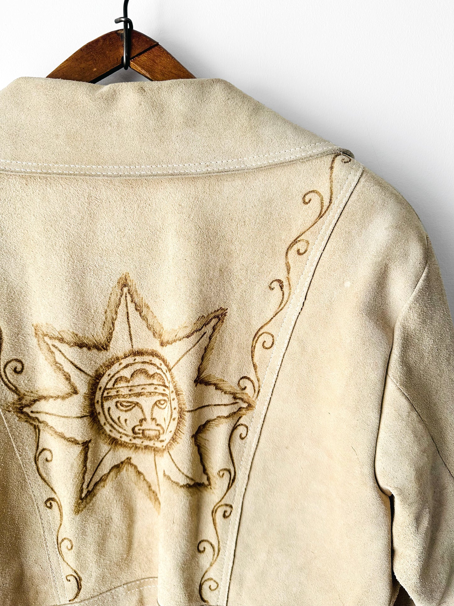 Vintage 1940s - 1950s Light Tan Snap-Button Suede Jacket with Embossed Southwestern/Aztec Designs - Sz. S/M