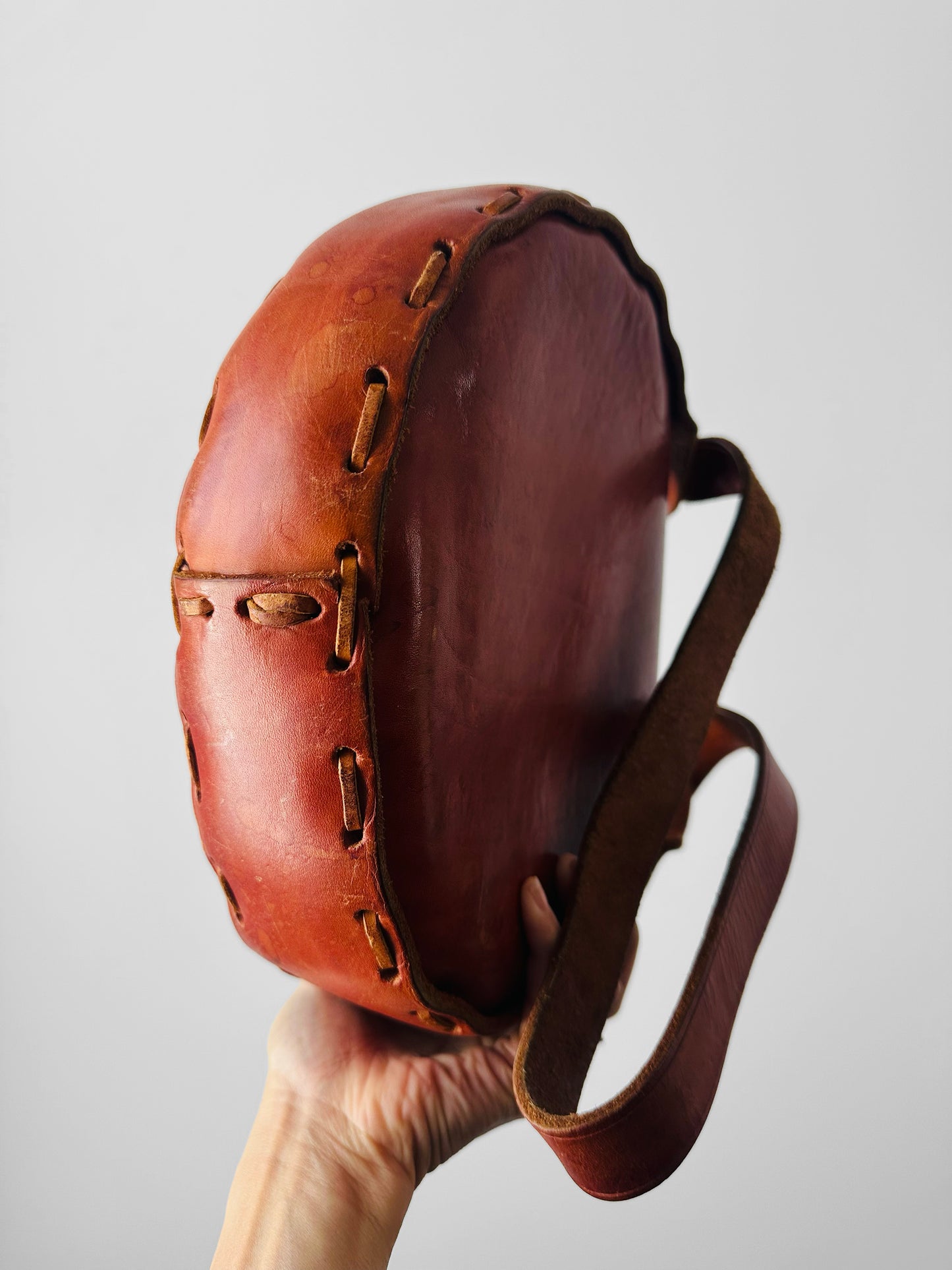 Vintage 1960s - 1970s Reddish Brown Floral Motif Tan Tooled Leather Bag