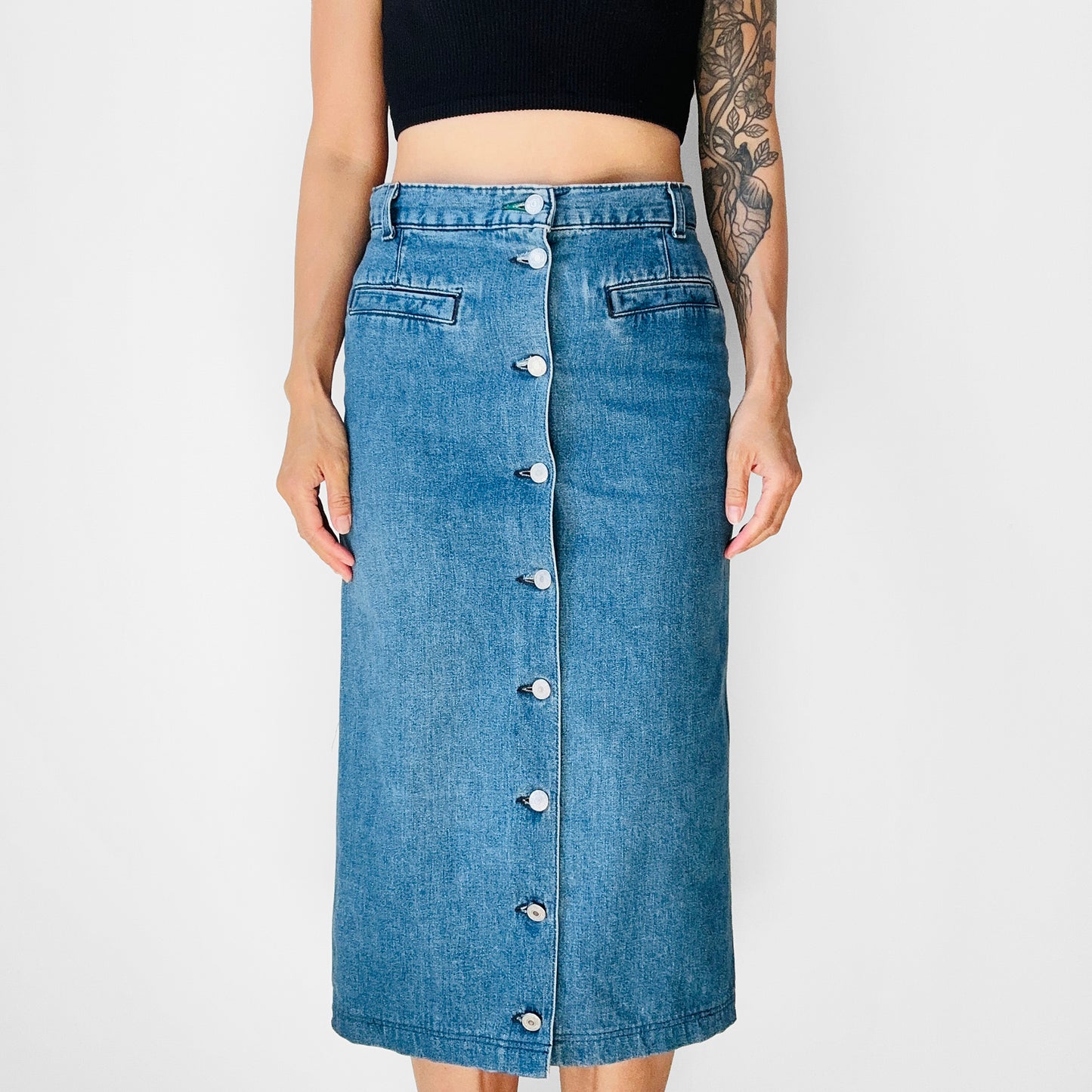 1990s - 2000s Blue Soft Chambray Tommy Hilfiger Front Button Jean Skirt - Sz. Small