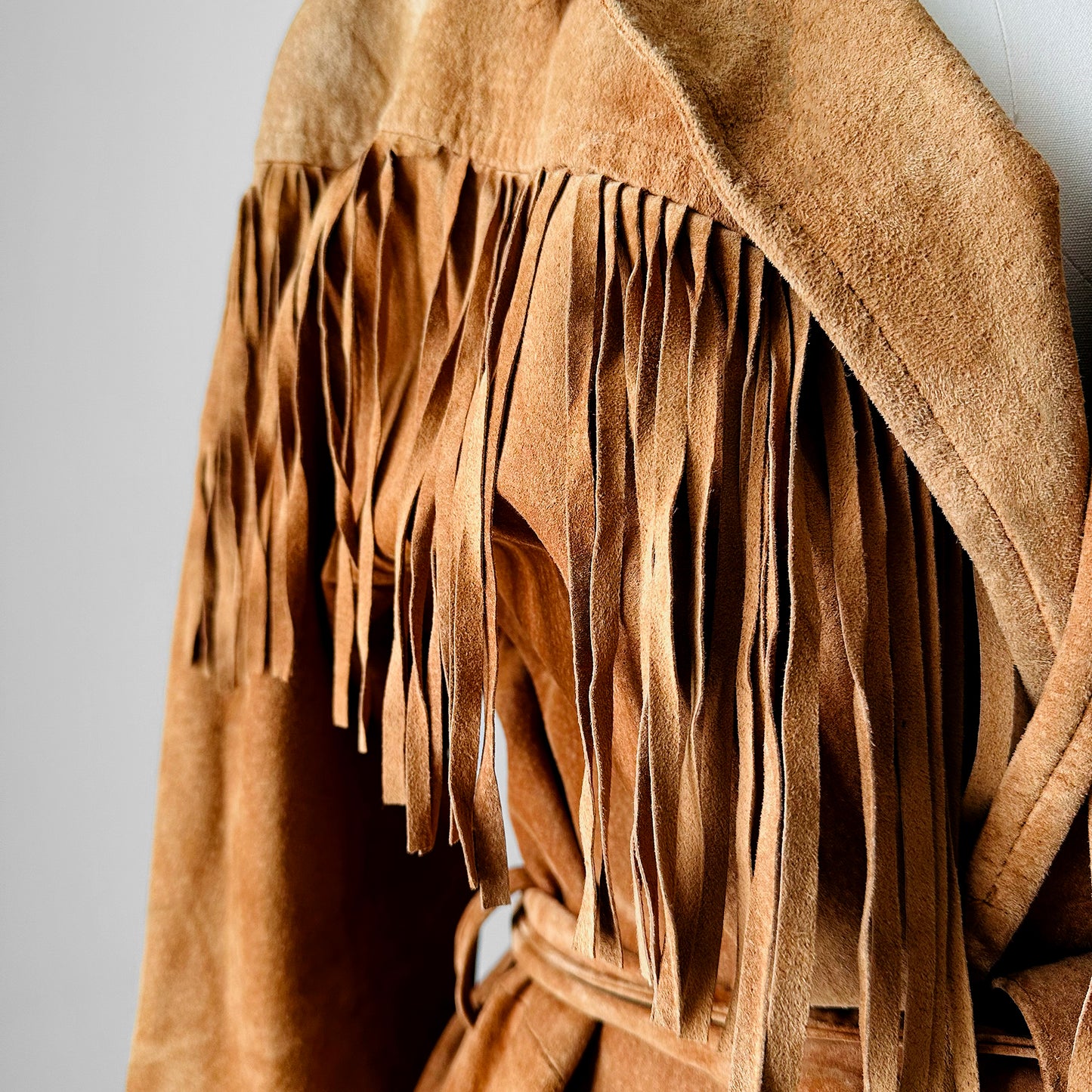 1980s Tan Suede Leather Fringe Patched Belted Jacket - Sz. L