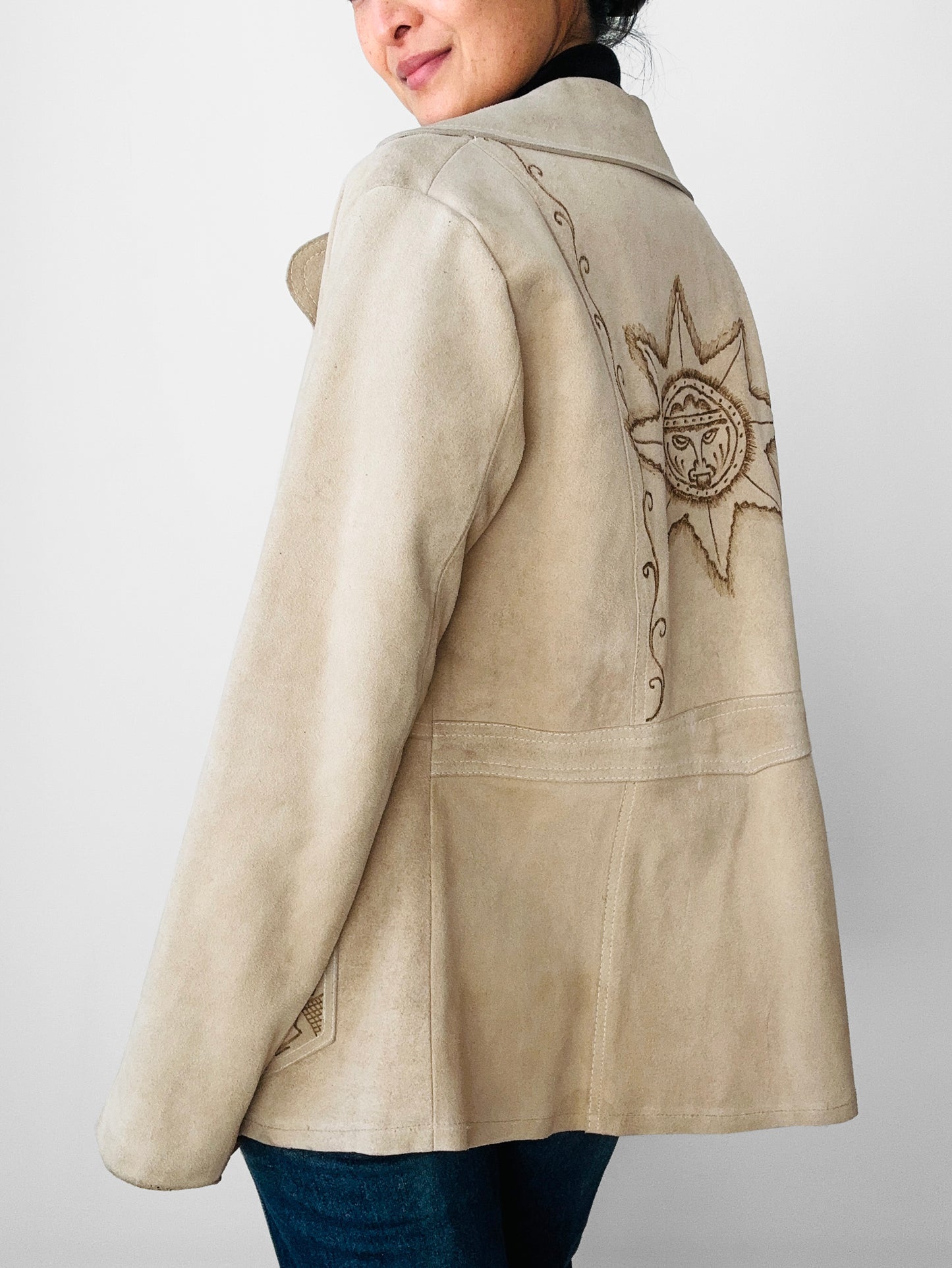 Vintage 1940s - 1950s Light Tan Snap-Button Suede Jacket with Embossed Southwestern/Aztec Designs - Sz. S/M