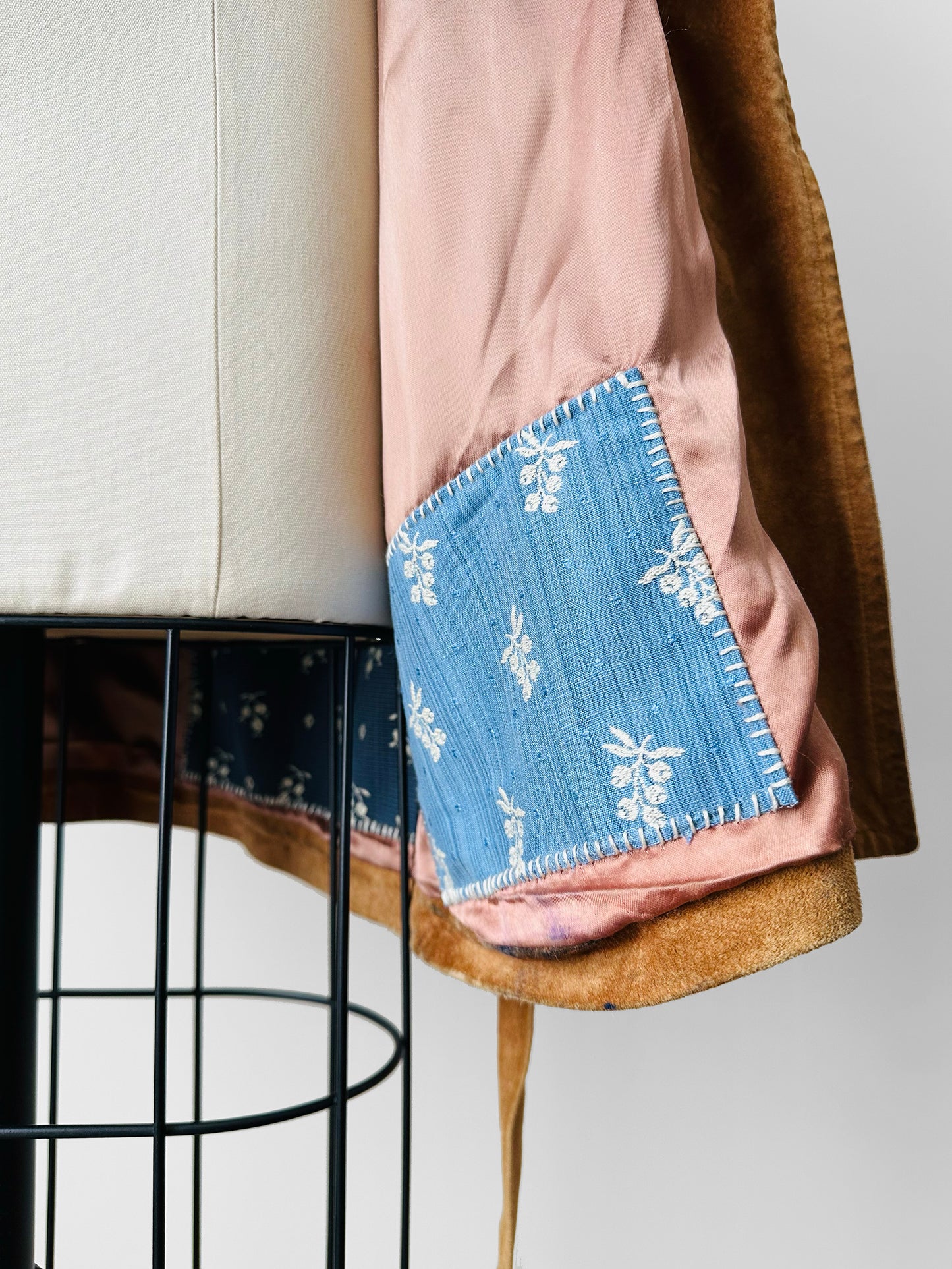 1980s Tan Suede Leather Fringe Patched Belted Jacket - Sz. L