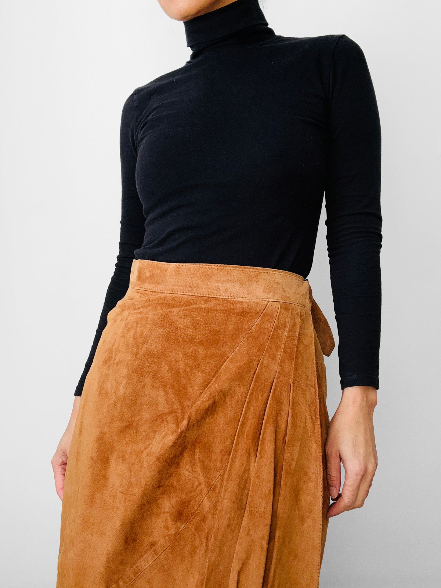 Vintage 1980s Amber Tan Long Wrap Suede Leather Split-Back Skirt - Sz. SM