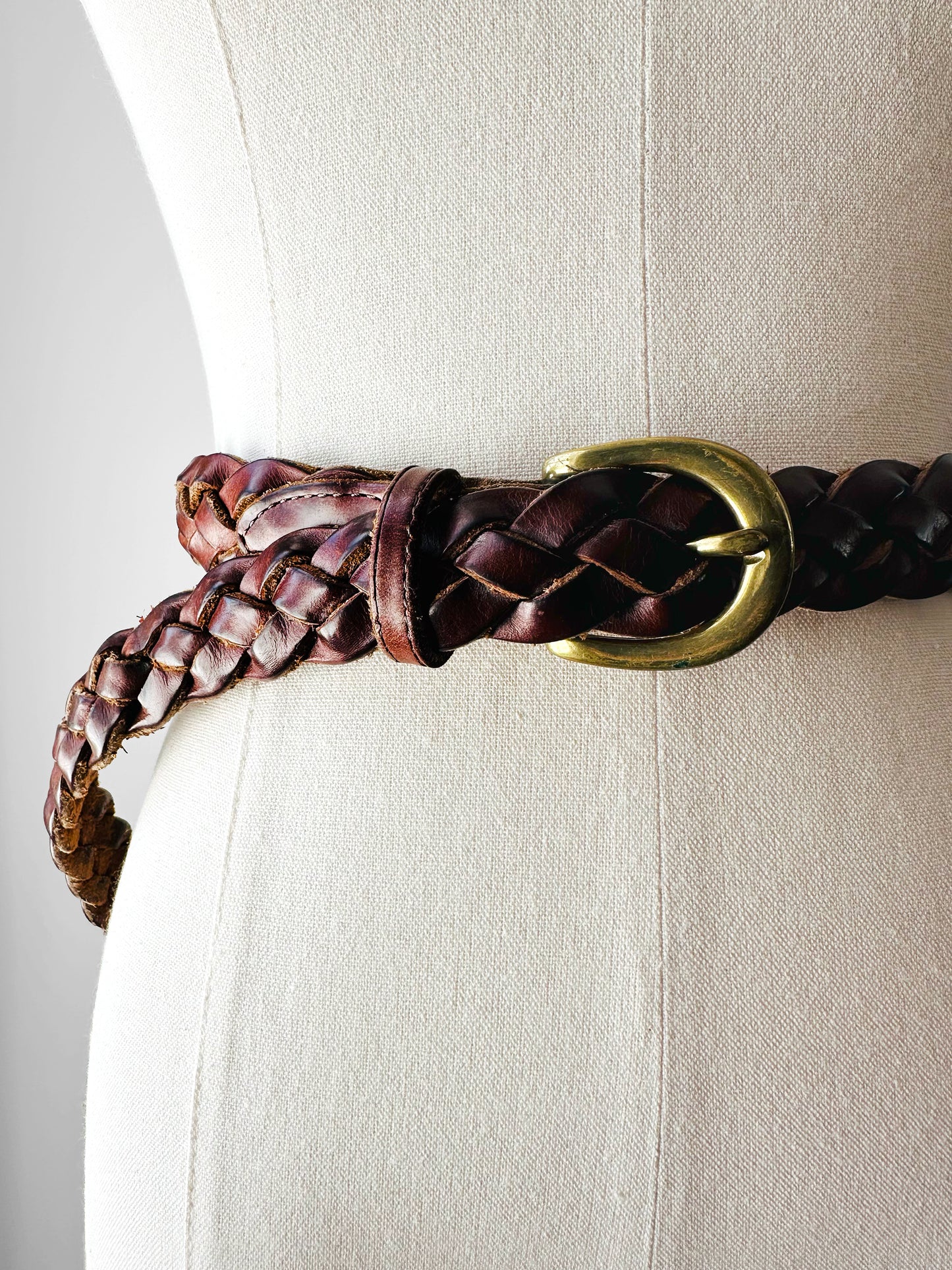 Vintage 1980s - 1990s Reddish Brown Braided Gold Buckle Leather Belt - O/S