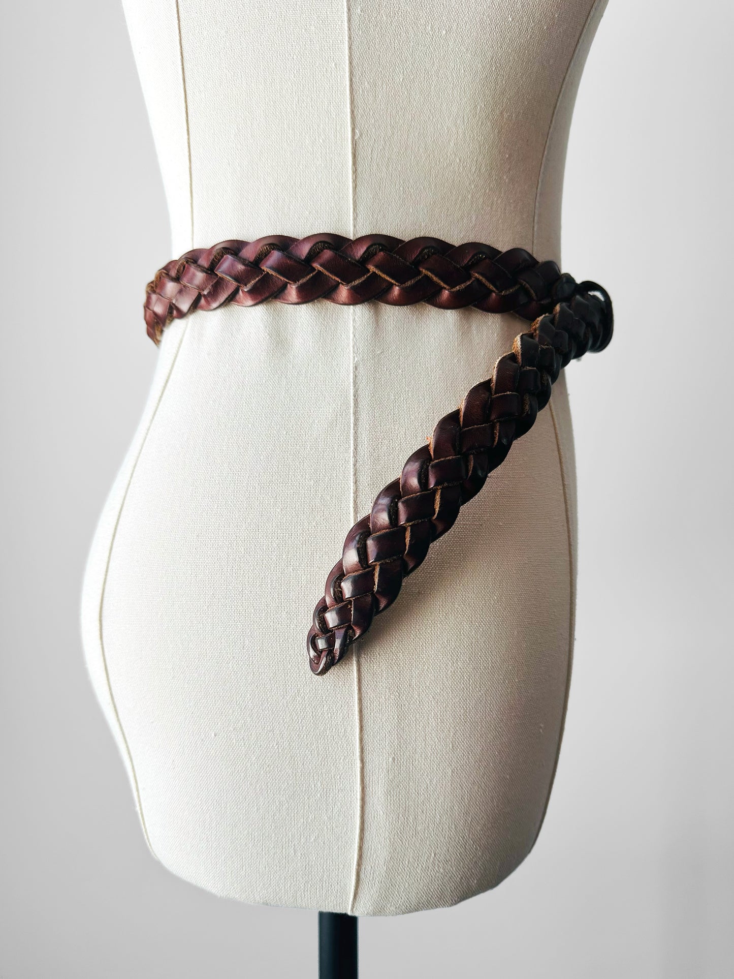 Vintage 1980s - 1990s Reddish Brown Braided Gold Buckle Leather Belt - O/S