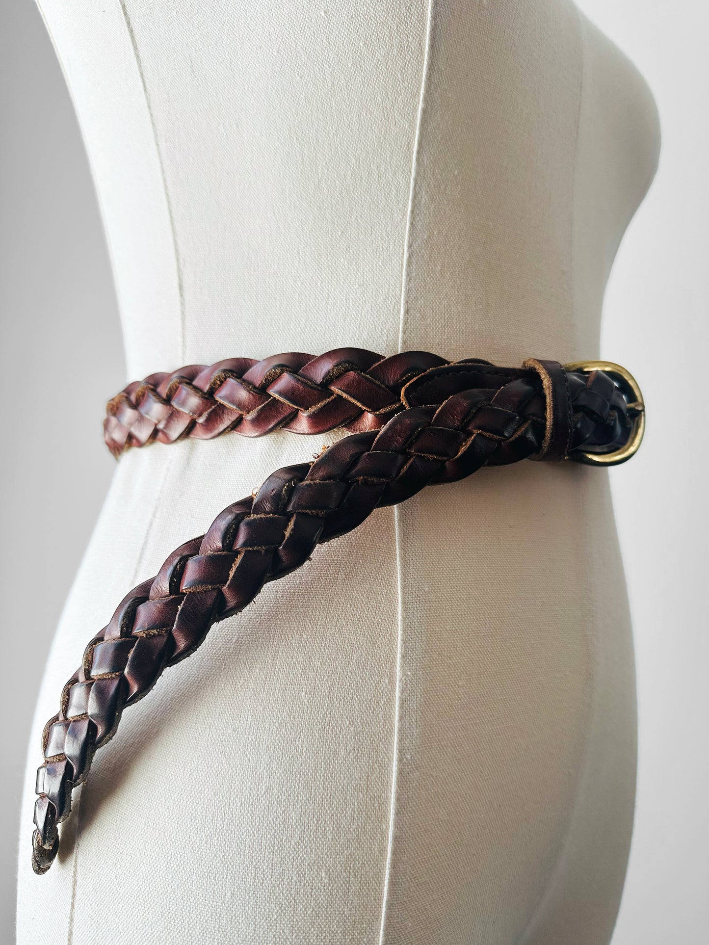 Vintage 1980s - 1990s Reddish Brown Braided Gold Buckle Leather Belt - O/S