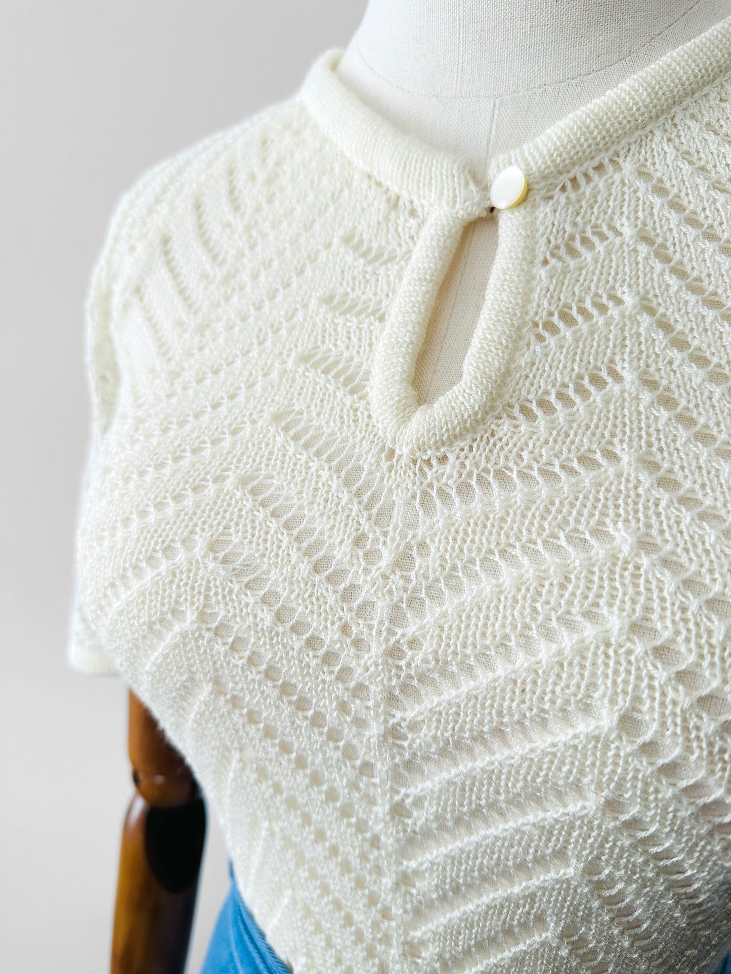 Vintage 1960s Ivory Flutter Sleeve Fitted Knit Top - Sz. S