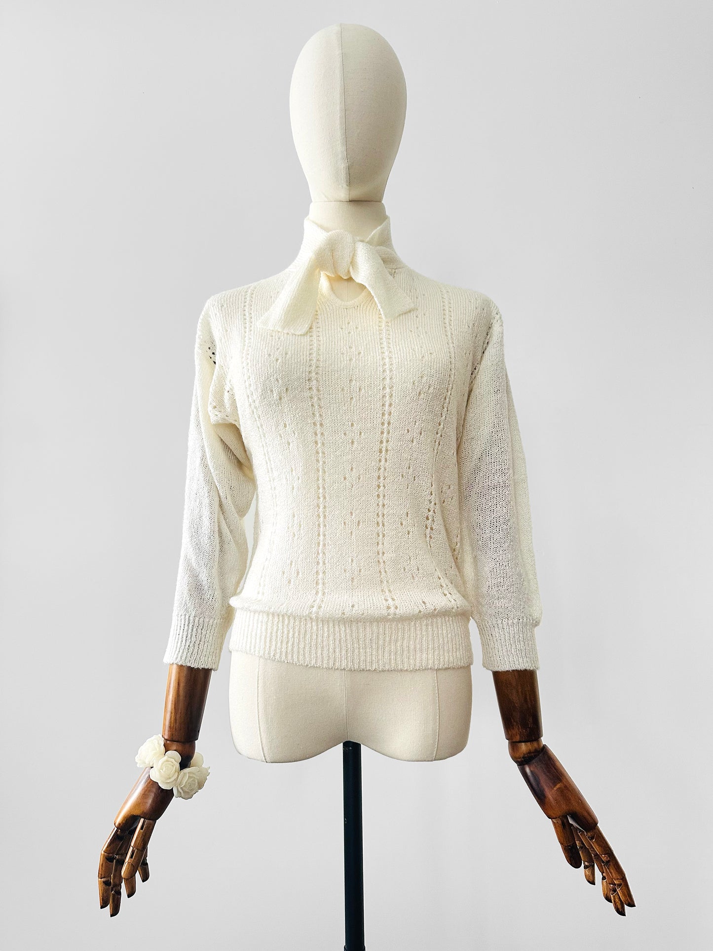 Vintage 1980s Cream Rose Florette Elastic Stretch Bracelet