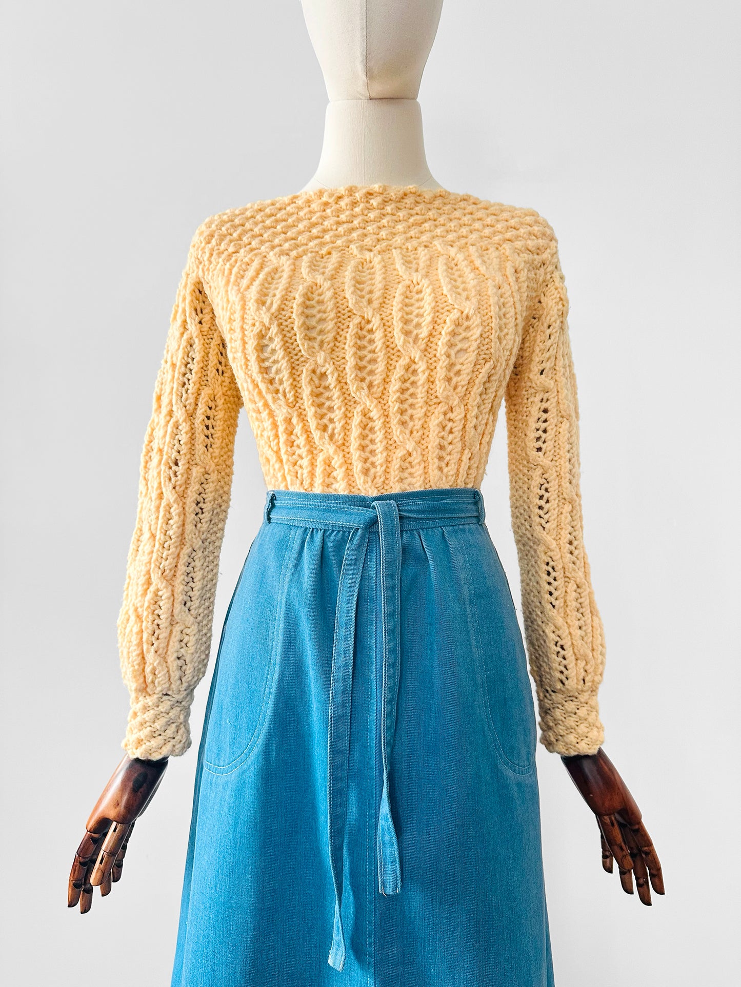 Vintage 1960s - 1970s Buttery Yellow Handmade Long Sleeve Textured Knit Sweater Top - Sz. XS/S