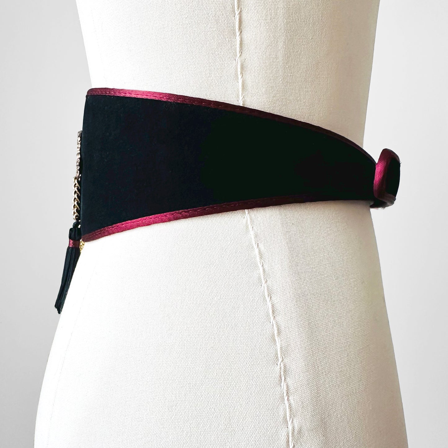 1980s Black and Wine Felted Lover's Tassel Belt