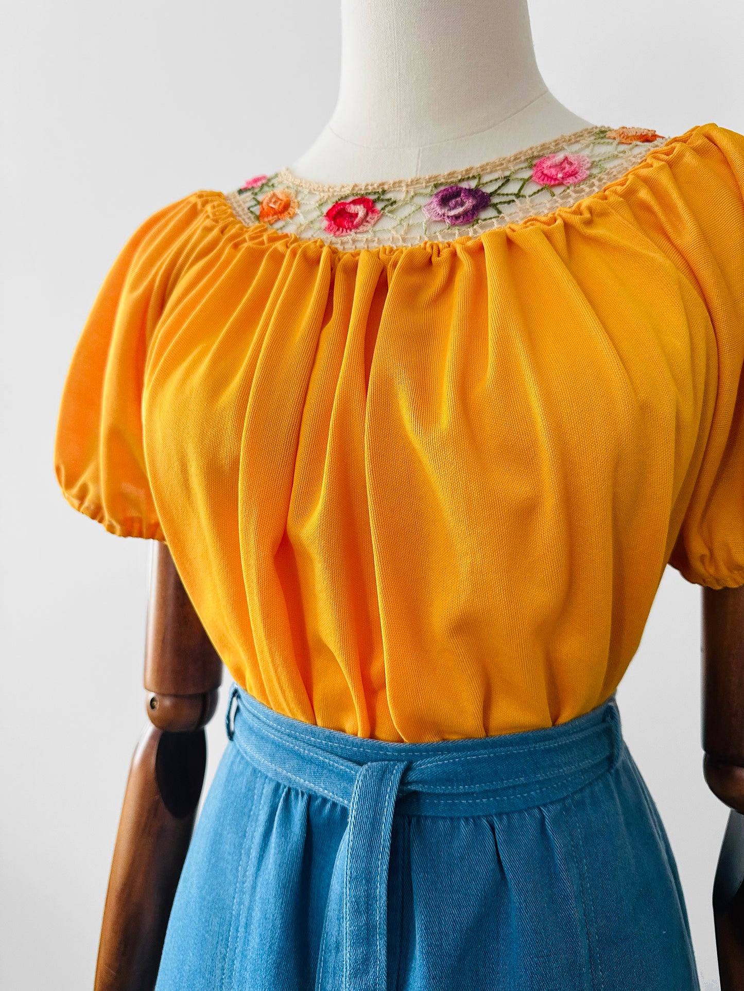 Vintage 1960s - 1970s Mustard Yellow Crochet Floral Trim Short Sleeve Peasant Blouse - Sz. S
