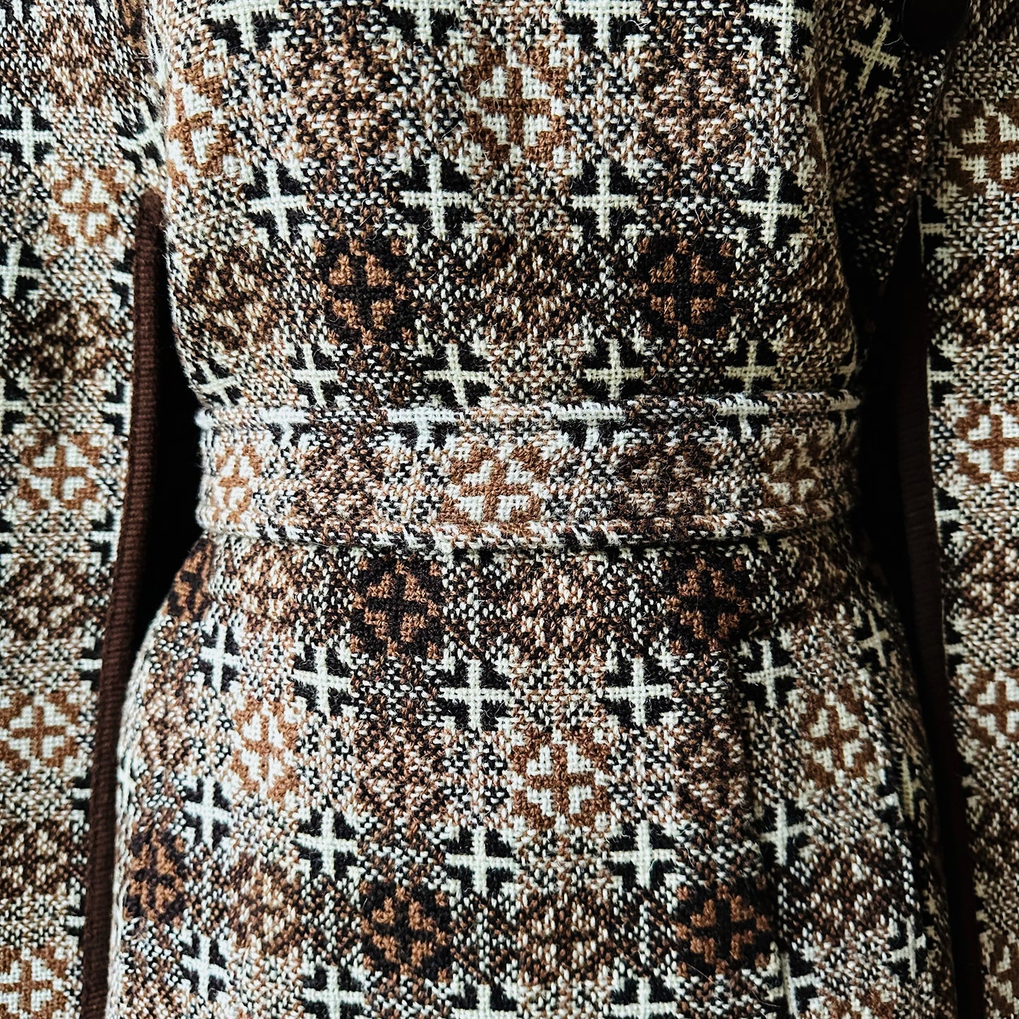 1960s - 1970s Brown and Cream Welsh Wool Belted Patterned Cape Jacket