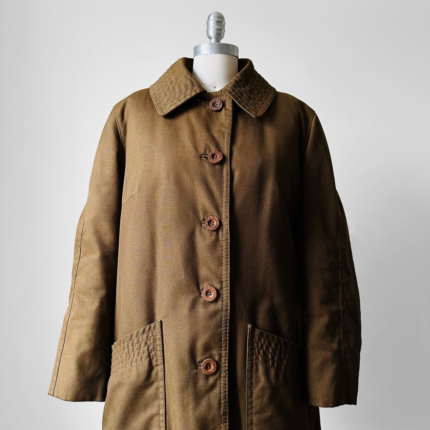 1960s - 1970s Olive Canvas Mighty Mac Gloucester, MA Faux Fur Wood Button Jacket - Sz. S/M