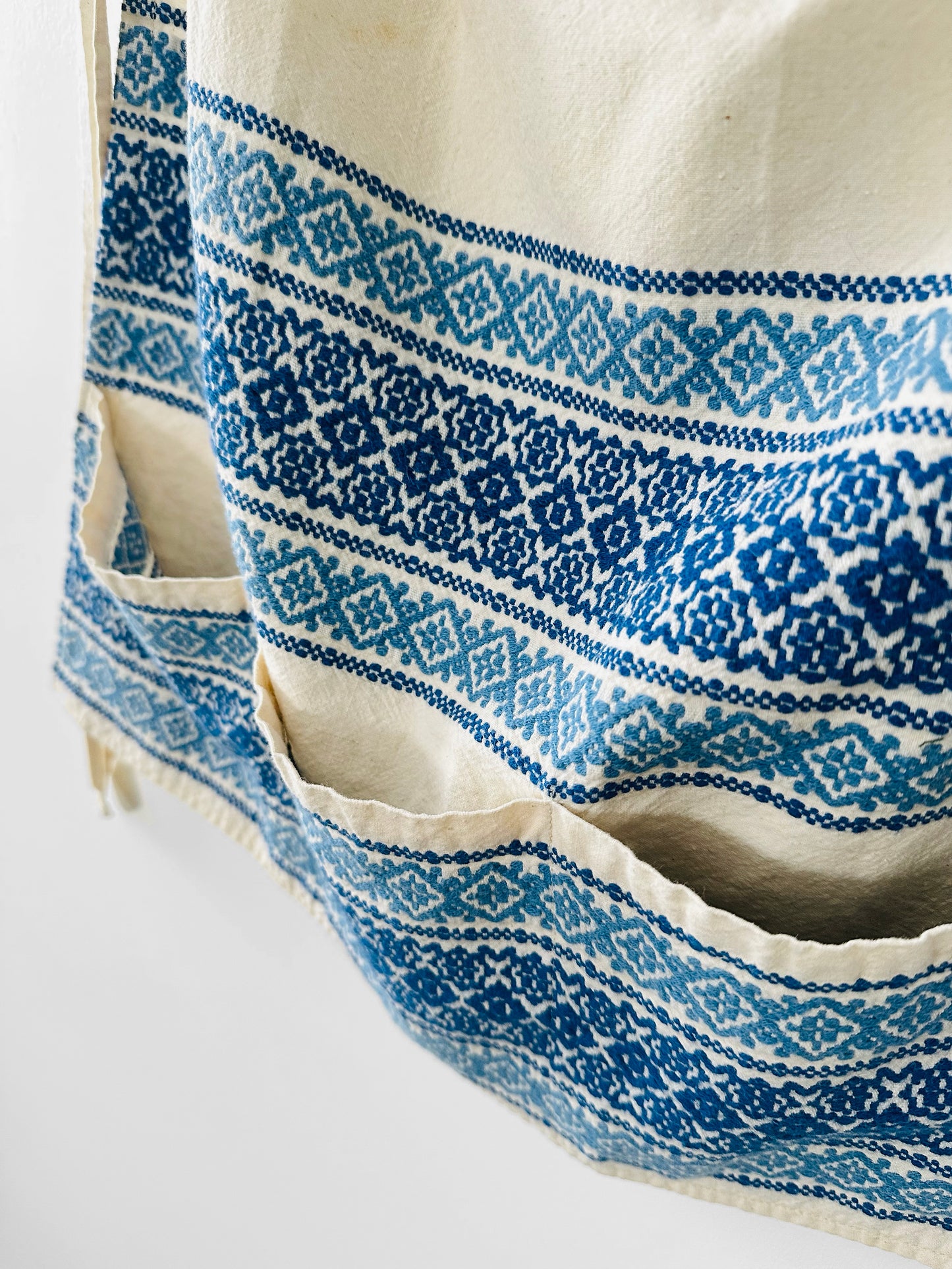 Vintage 1960s Blue and Off-White Cotton Linen Folk Embroidered Apron