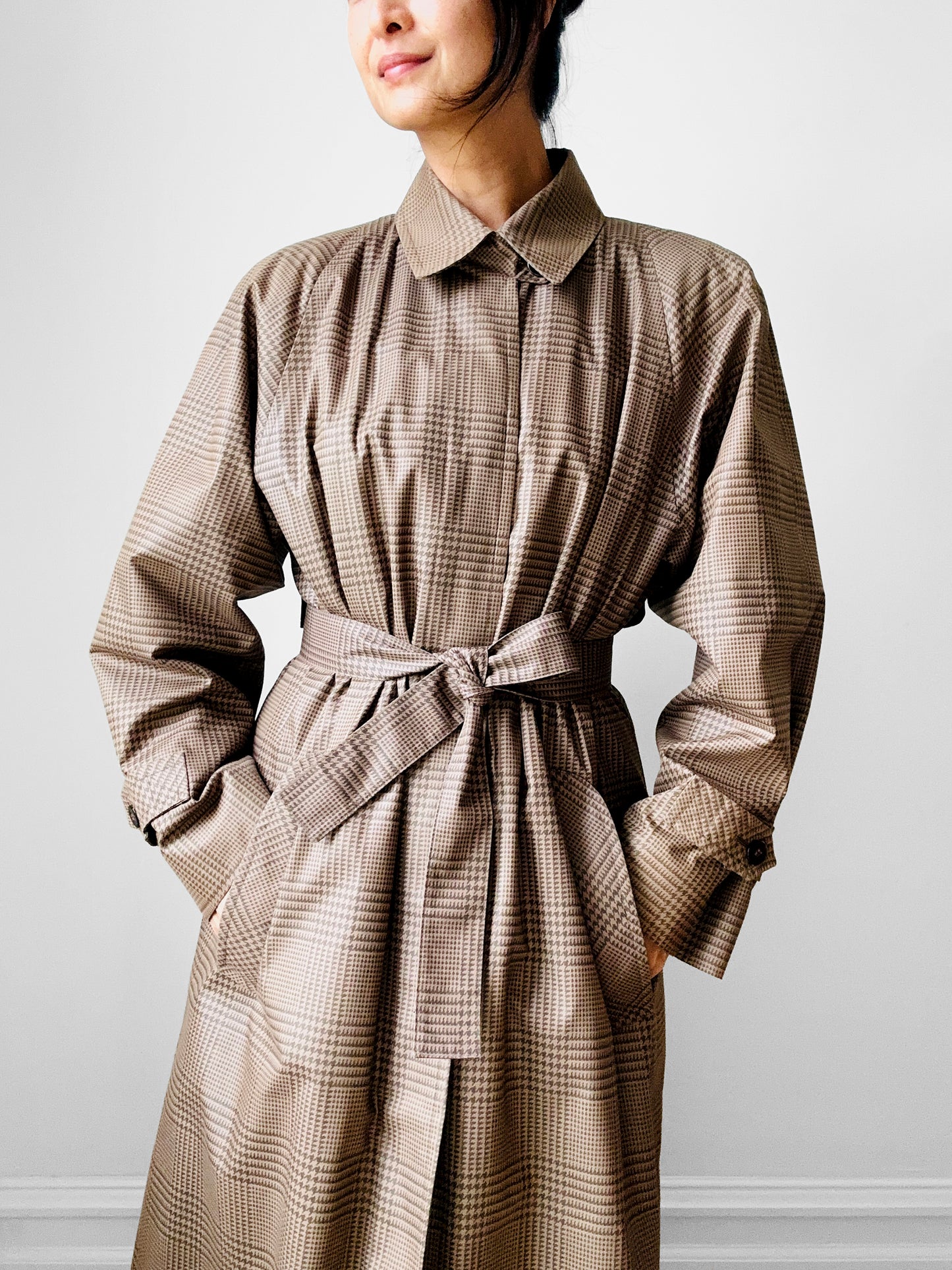 1980s Beige Houndstooth LONDON FOG Lined Belted Rain Aline Trench - Sz. S/M