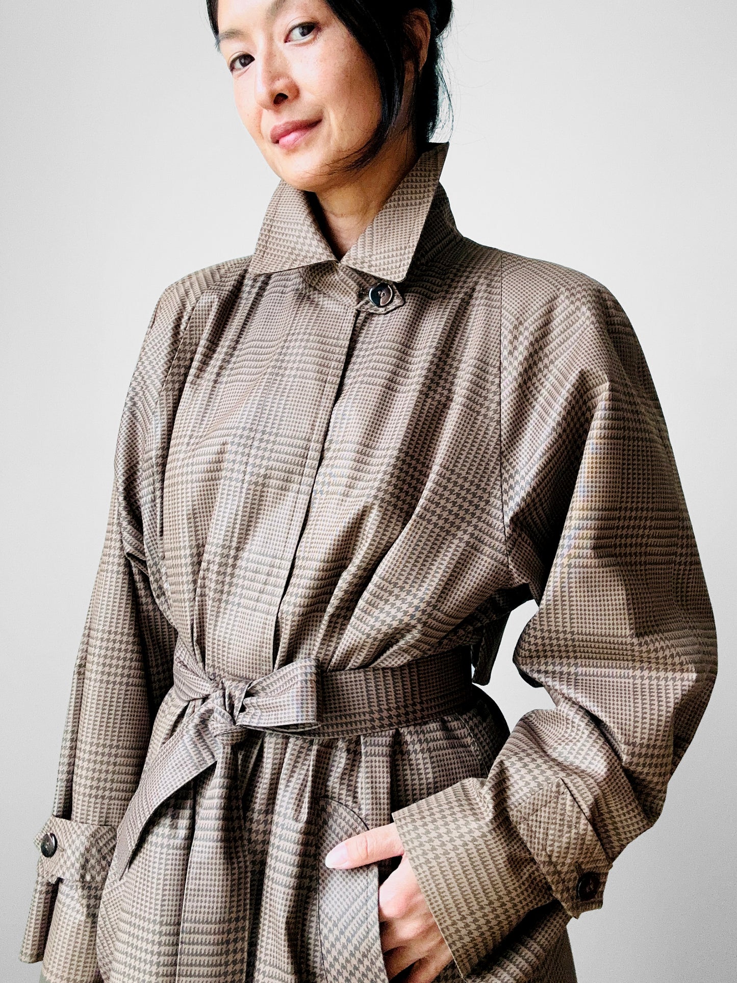 1980s Beige Houndstooth LONDON FOG Lined Belted Rain Aline Trench - Sz. S/M