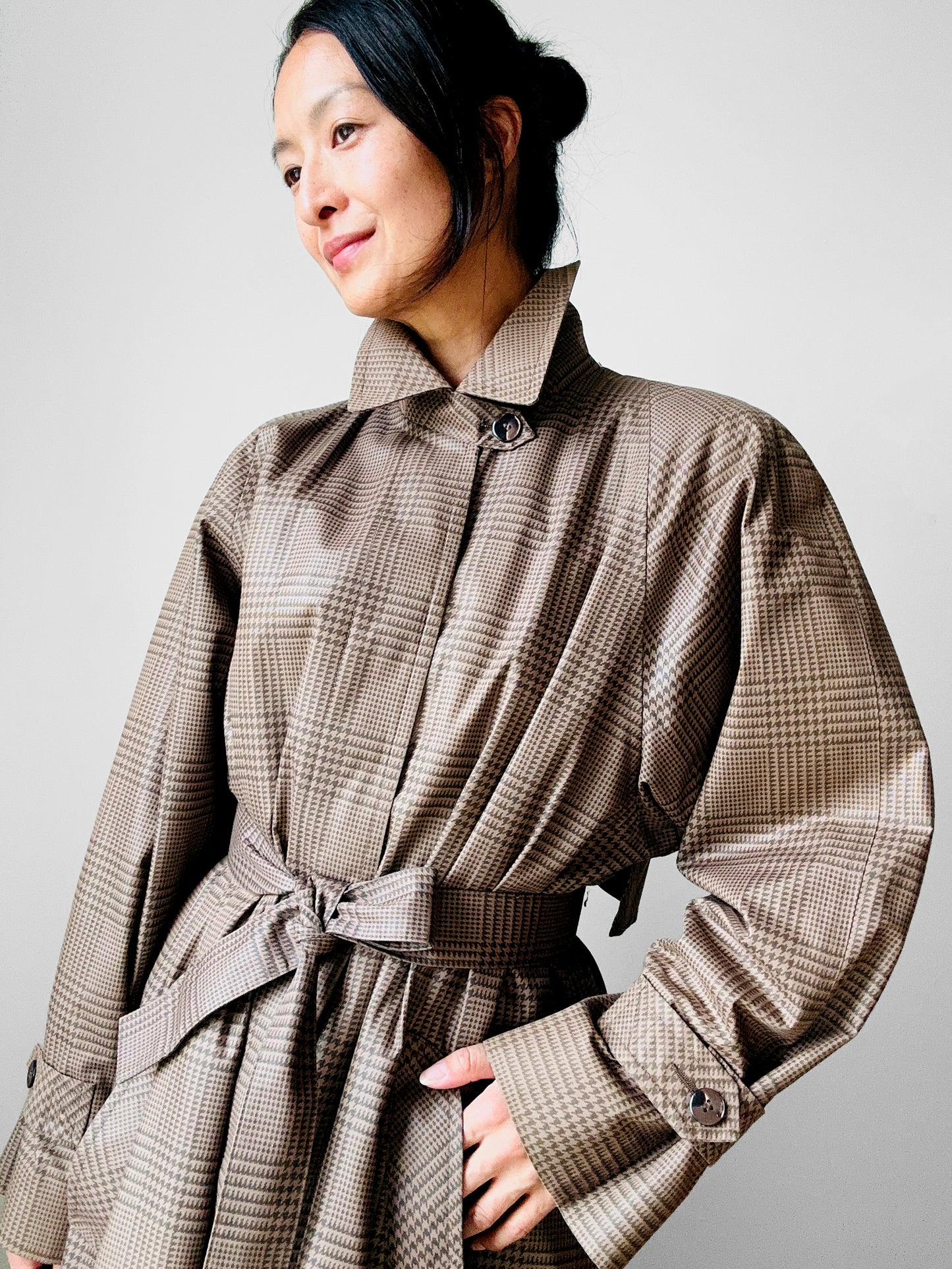 1980s Beige Houndstooth LONDON FOG Lined Belted Rain Aline Trench - Sz. S/M