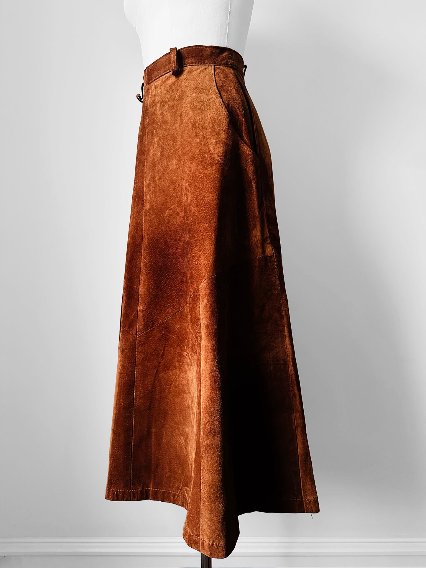 1980s Whiskey Toned Suede Leather Skirt - Sz. Sm