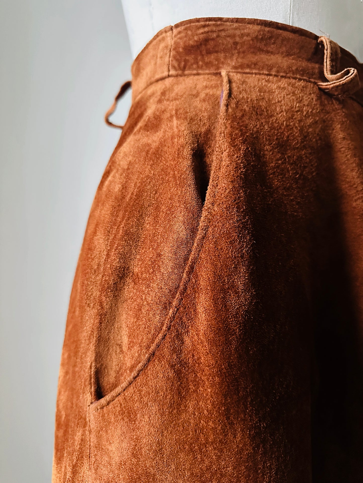 1980s Whiskey Toned Suede Leather Skirt - Sz. Sm