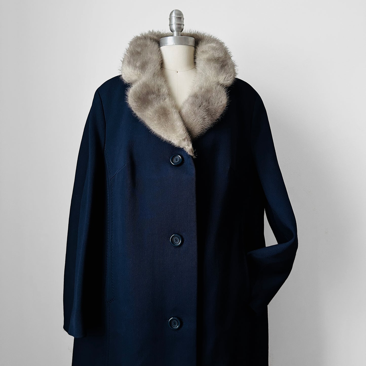 1950s - 1960s Navy Blue Fur Collared Overcoat