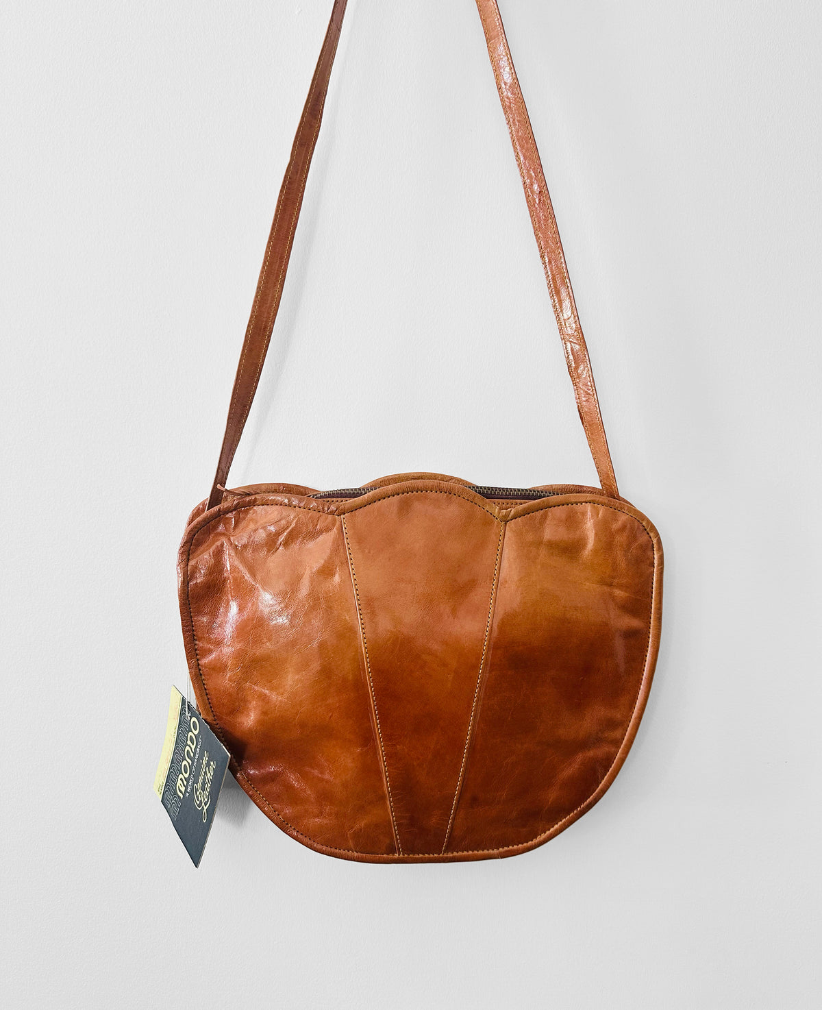 Vintage 1970s Cognac Toned Scalloped Edge Deadstock Leather Purse
