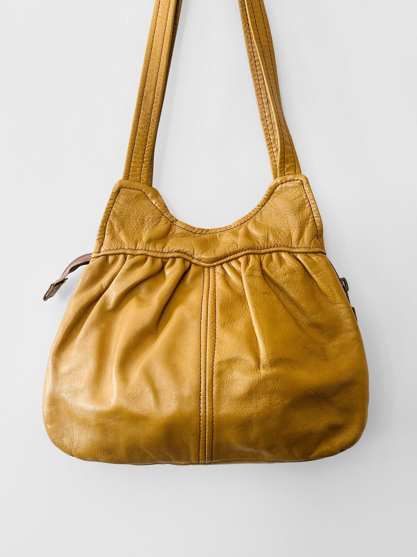 Vintage 1970s Buttery Tan Gathered Detail Leather Purse