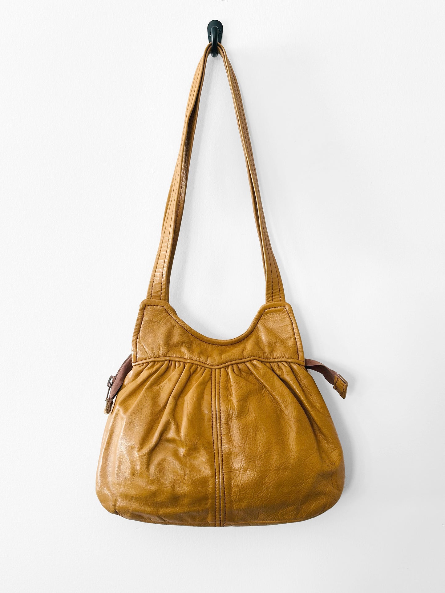 Vintage 1970s Buttery Tan Gathered Detail Leather Purse