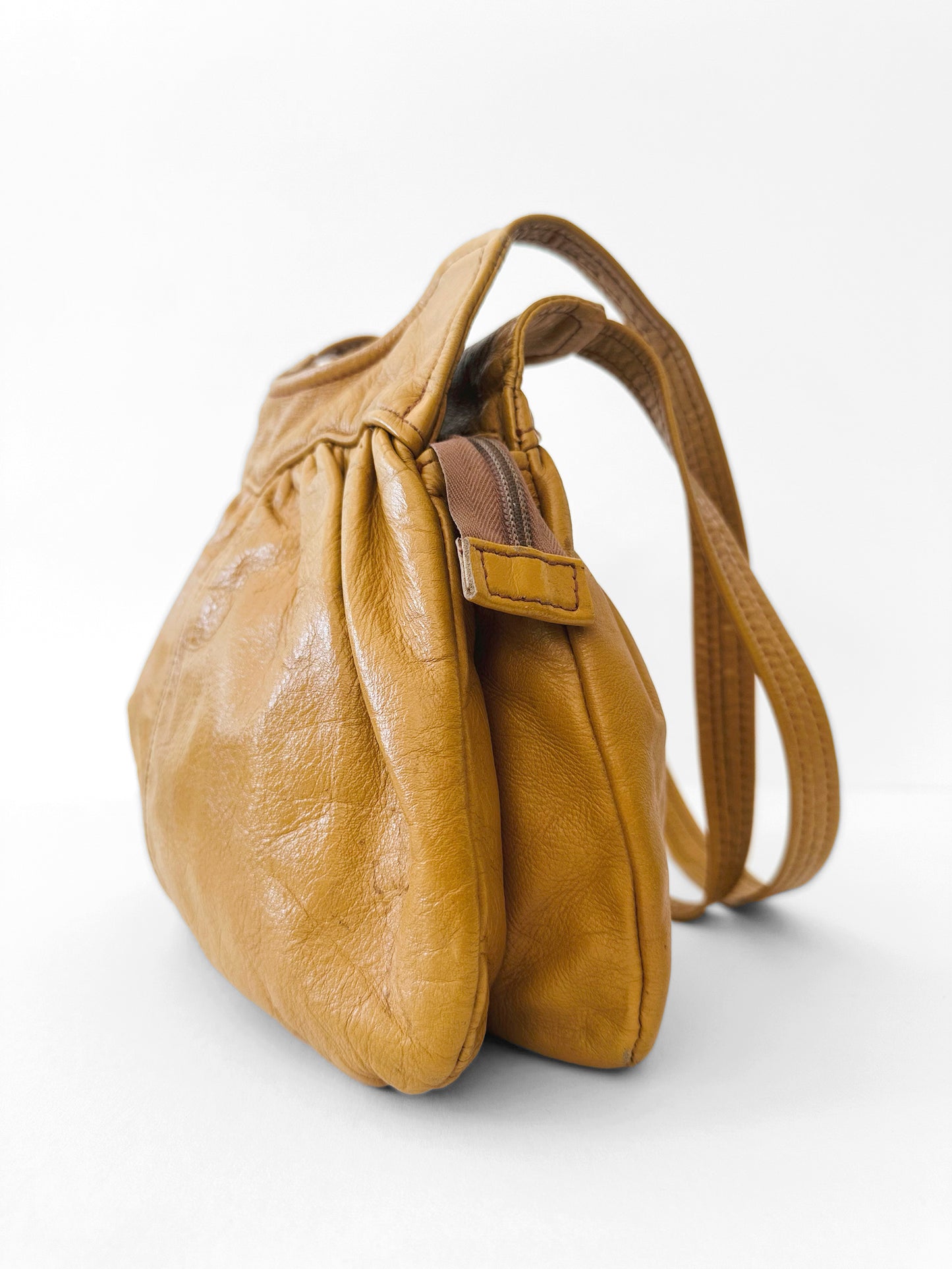Vintage 1970s Buttery Tan Gathered Detail Leather Purse