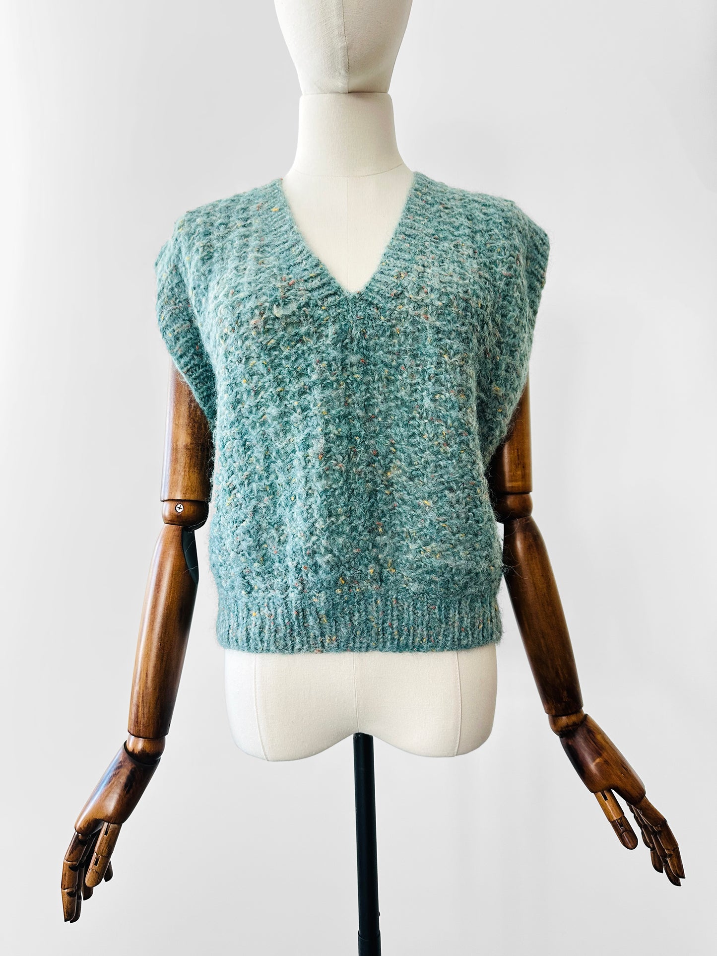 Vintage 1980s Open Sleeve Soft Blue Green Sleeveless V-Neck Sweater - Sz. S/M
