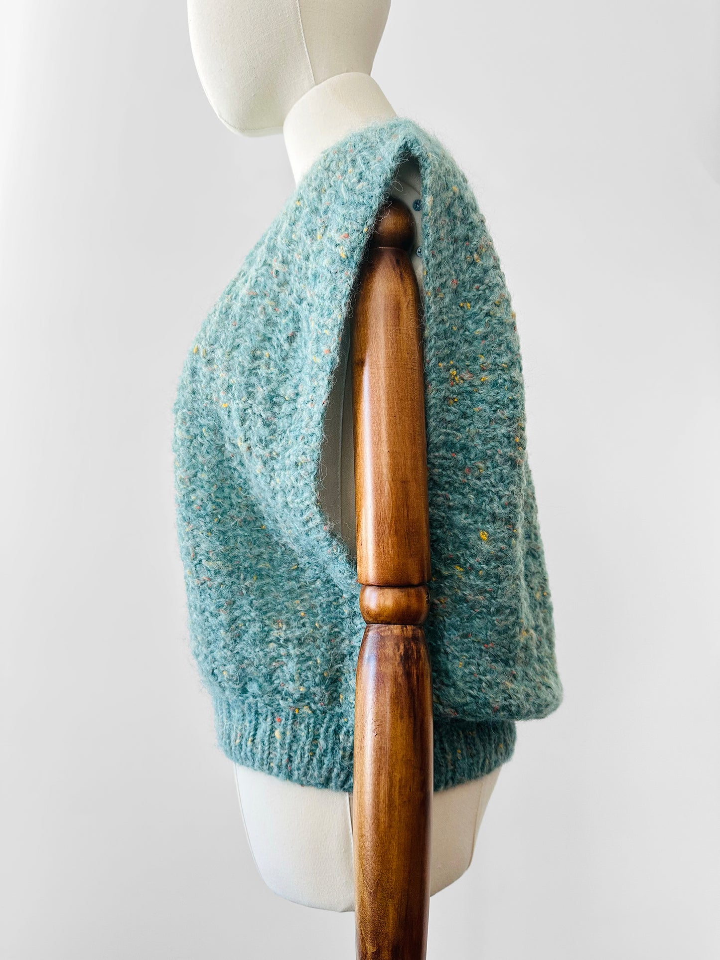 Vintage 1980s Open Sleeve Soft Blue Green Sleeveless V-Neck Sweater - Sz. S/M