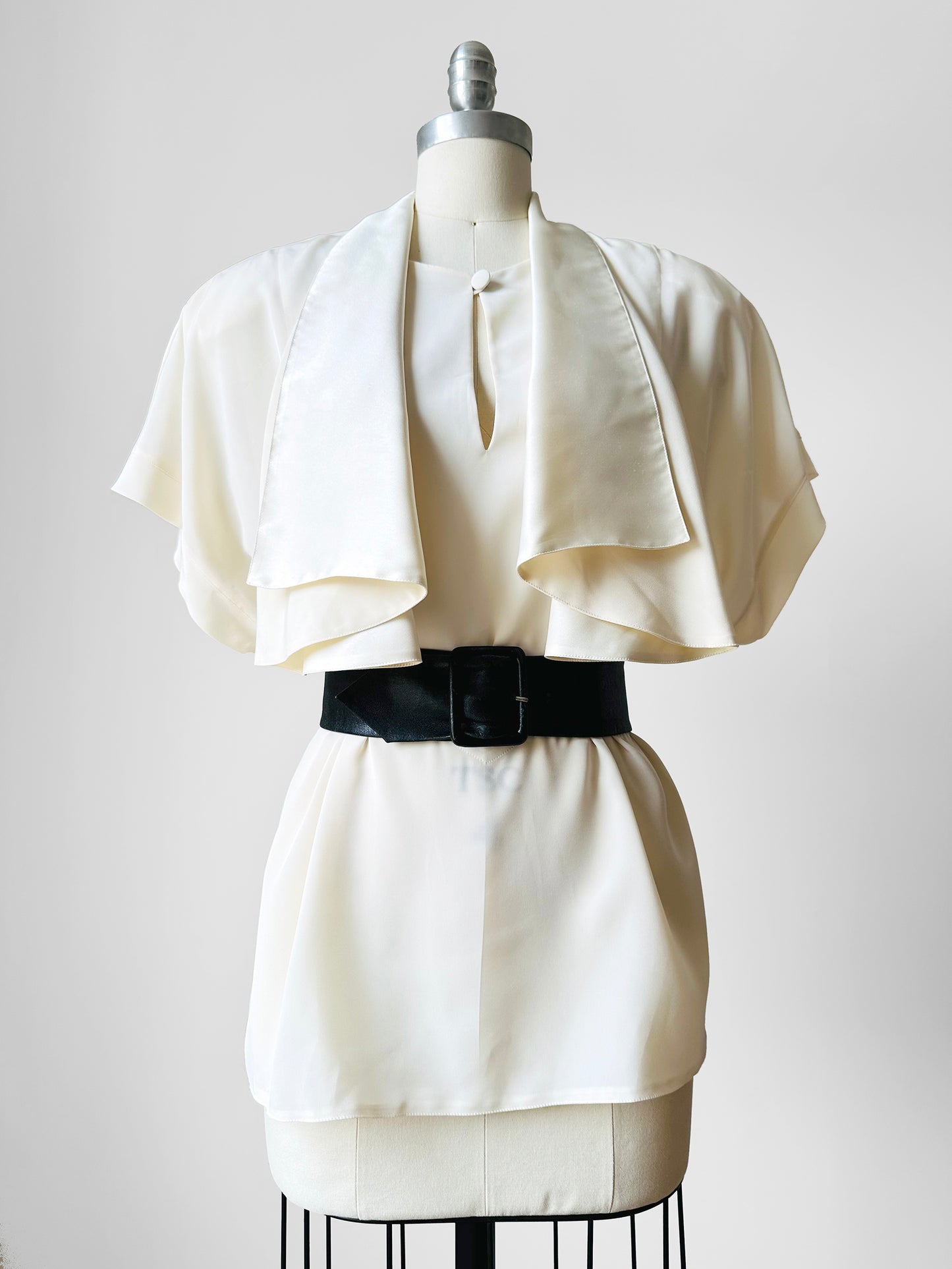 1980s Cream Draped Neck Blouse -  Sz. S/M