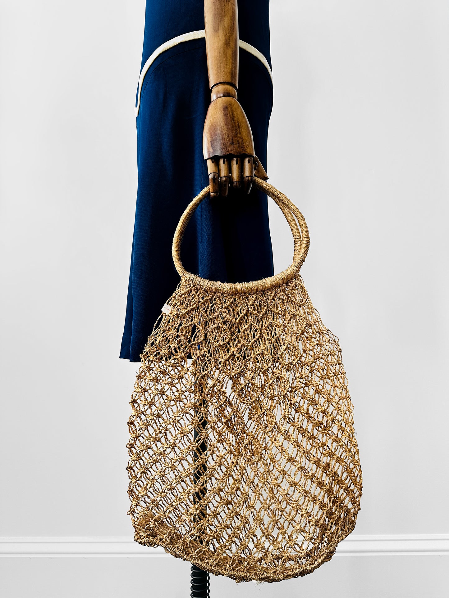 Vintage 1960s - 1970s Natural Woven Knotted Raffia Market Day Bag