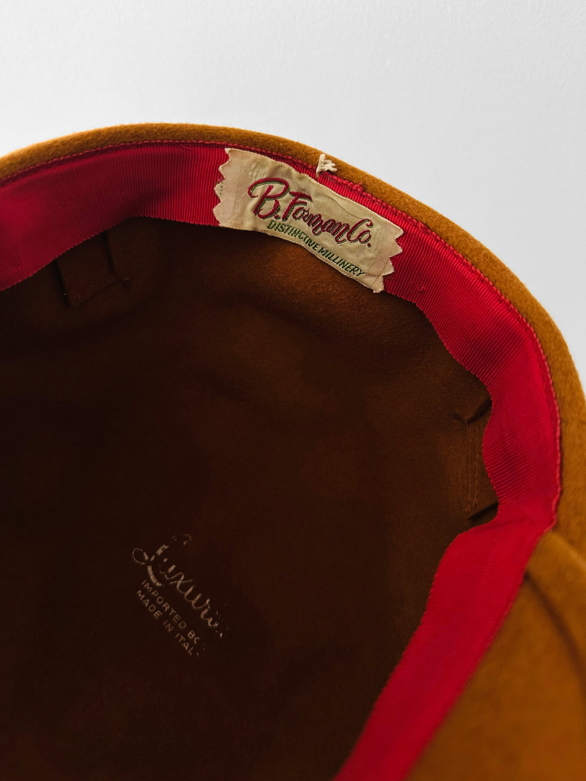 Vintage 1940s - 1950s Burnt Orange Made in Italy Felt Brimmed Hat - Sz. XS