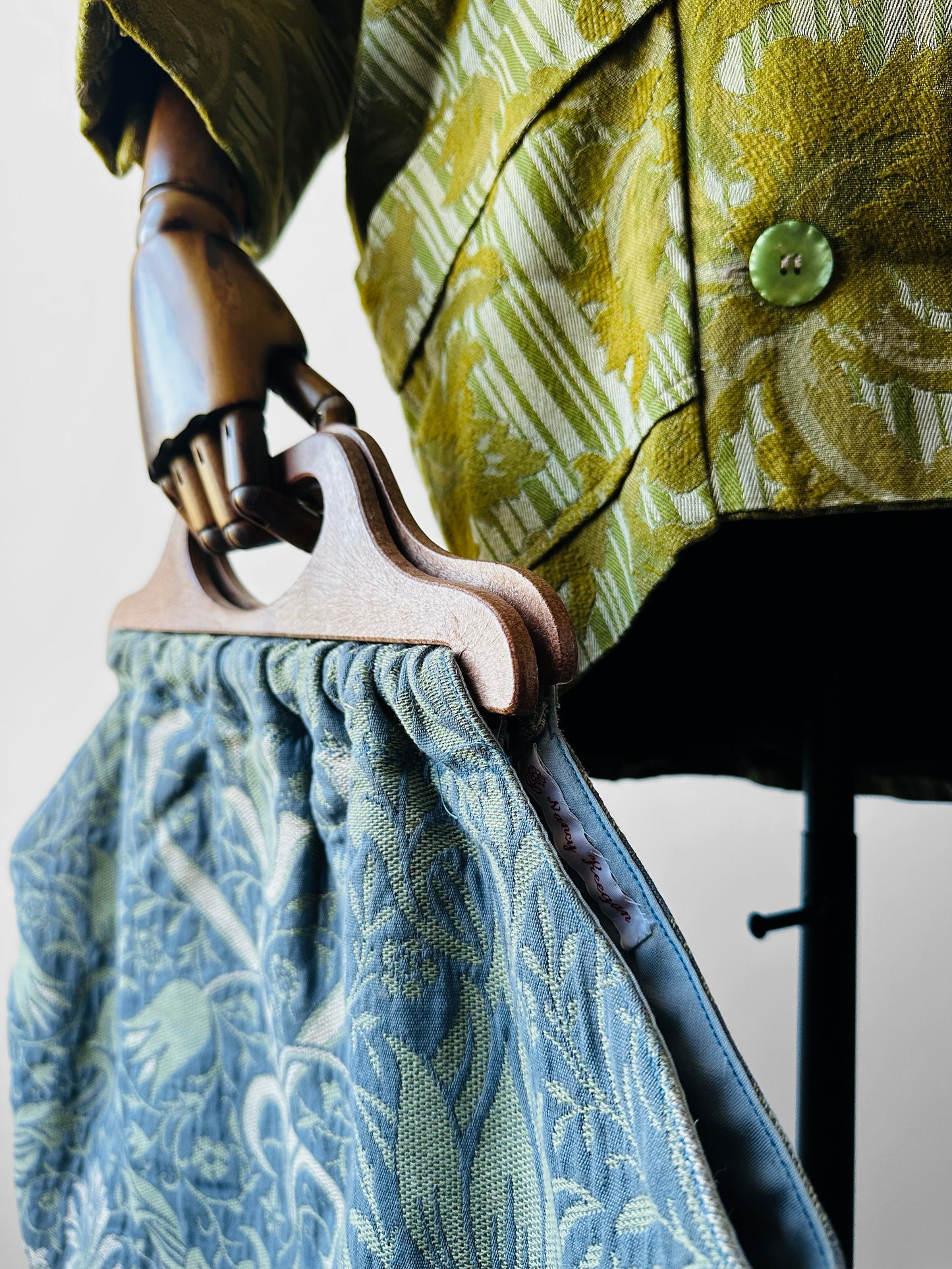 Mid-Late 20th Century, Spindles of Harbottle, England, William Morris Inspired Tapestry Bag