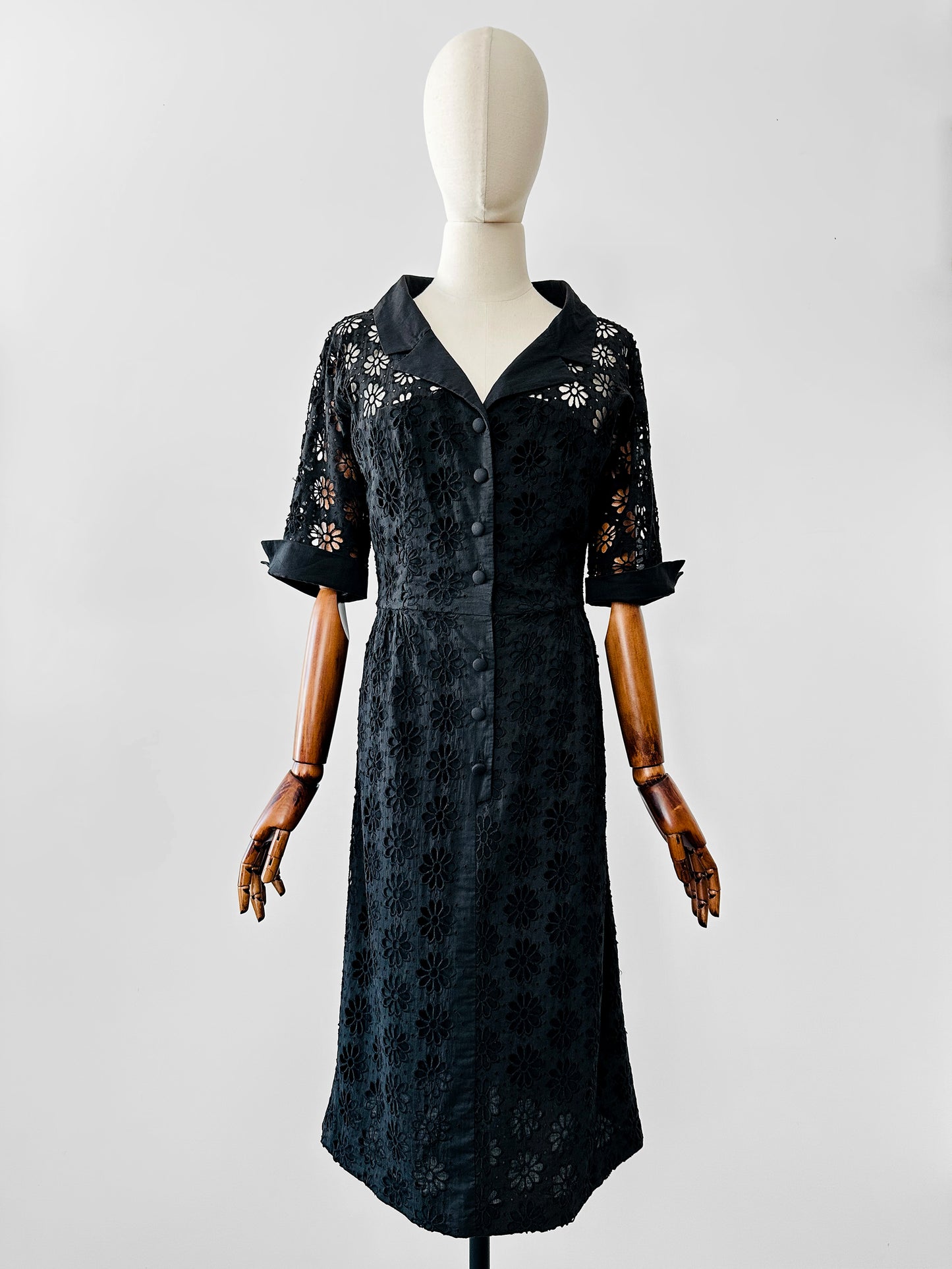 Vintage 1960s - 1970s Black Floral Button Front Collared Cotton Eyelet Shirtwaist Dress - Sz.S