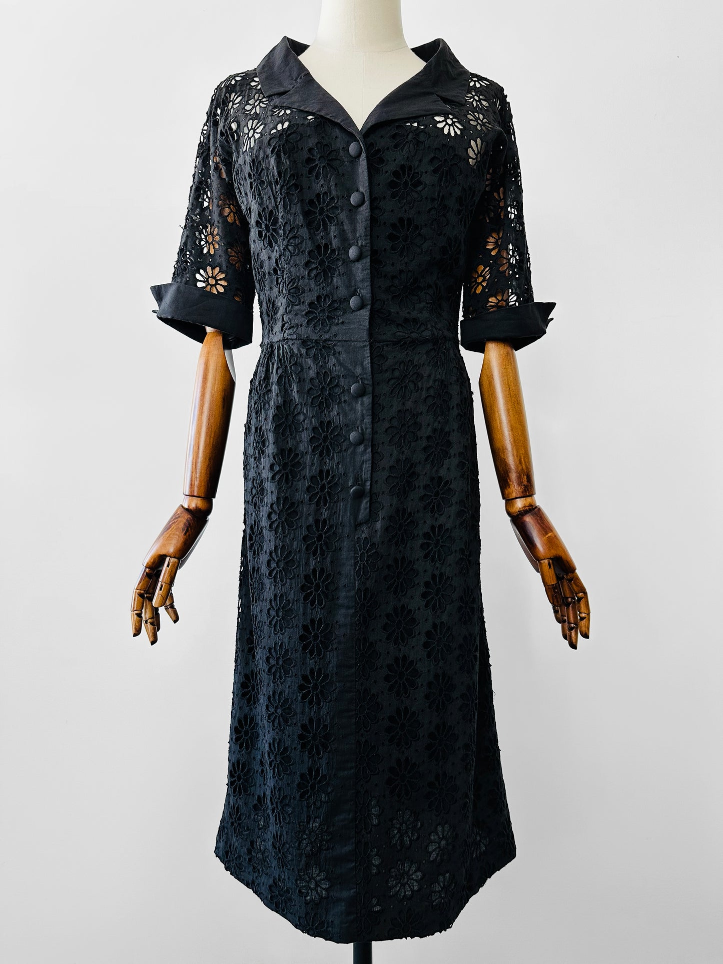 Vintage 1960s - 1970s Black Floral Button Front Collared Cotton Eyelet Shirtwaist Dress - Sz.S