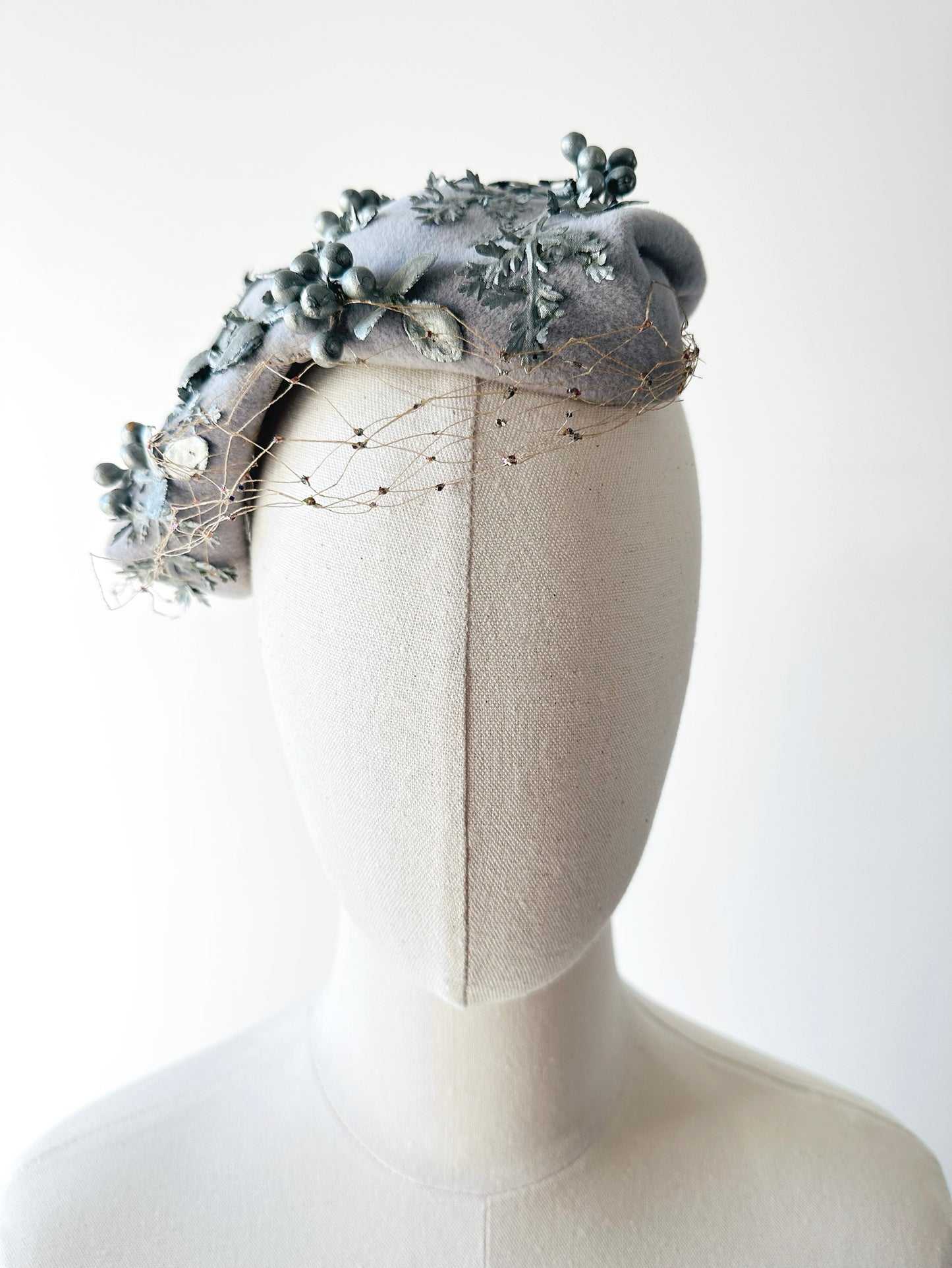 1950s Soft Grey Berry Embellished Felt HUDSON'S BAY CO Hat with Netting