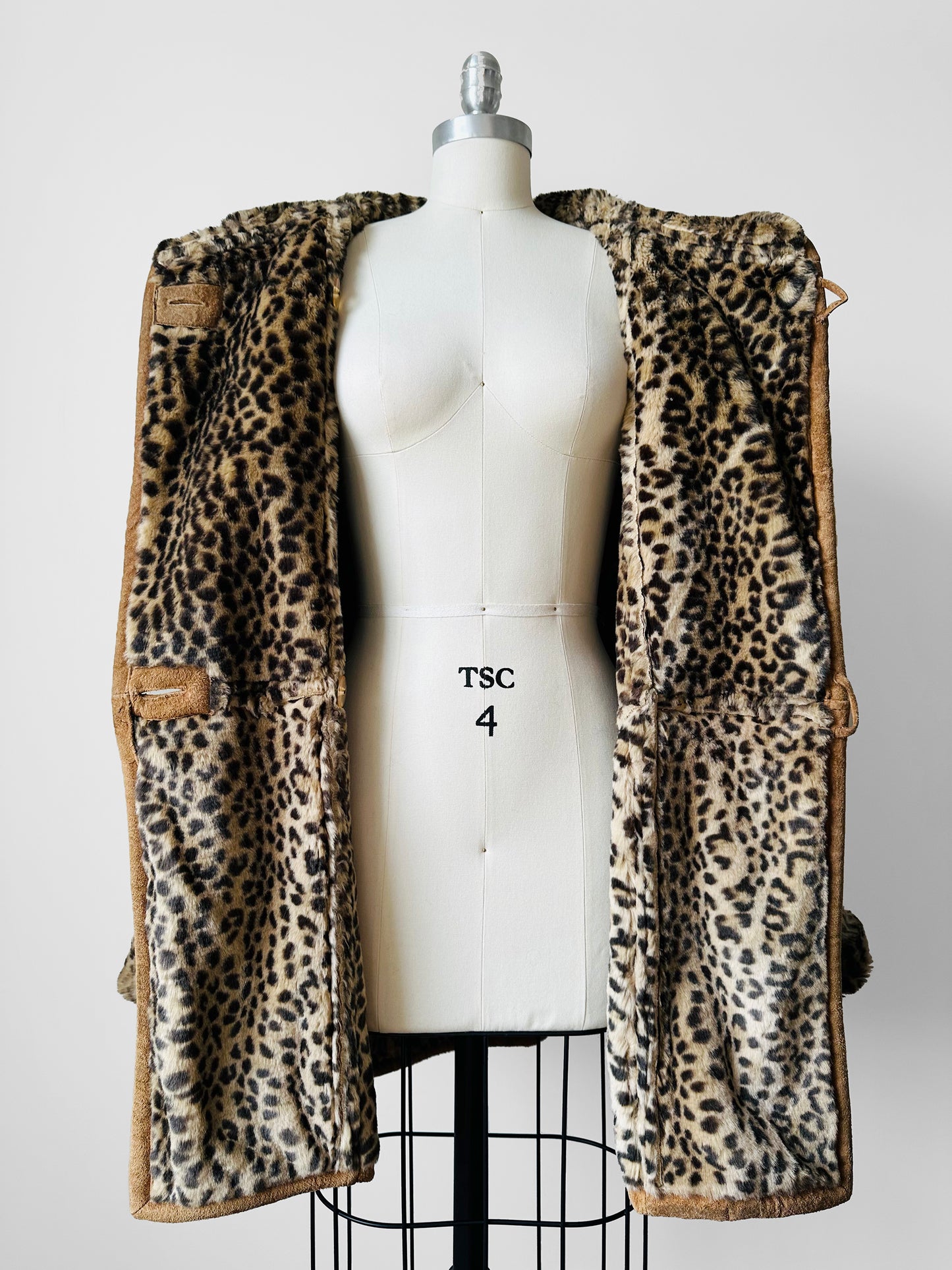 1980s Daniel Hechter Tan Suede and Faux Fur Leopard Print Hooded Jacket - Sz. M/L