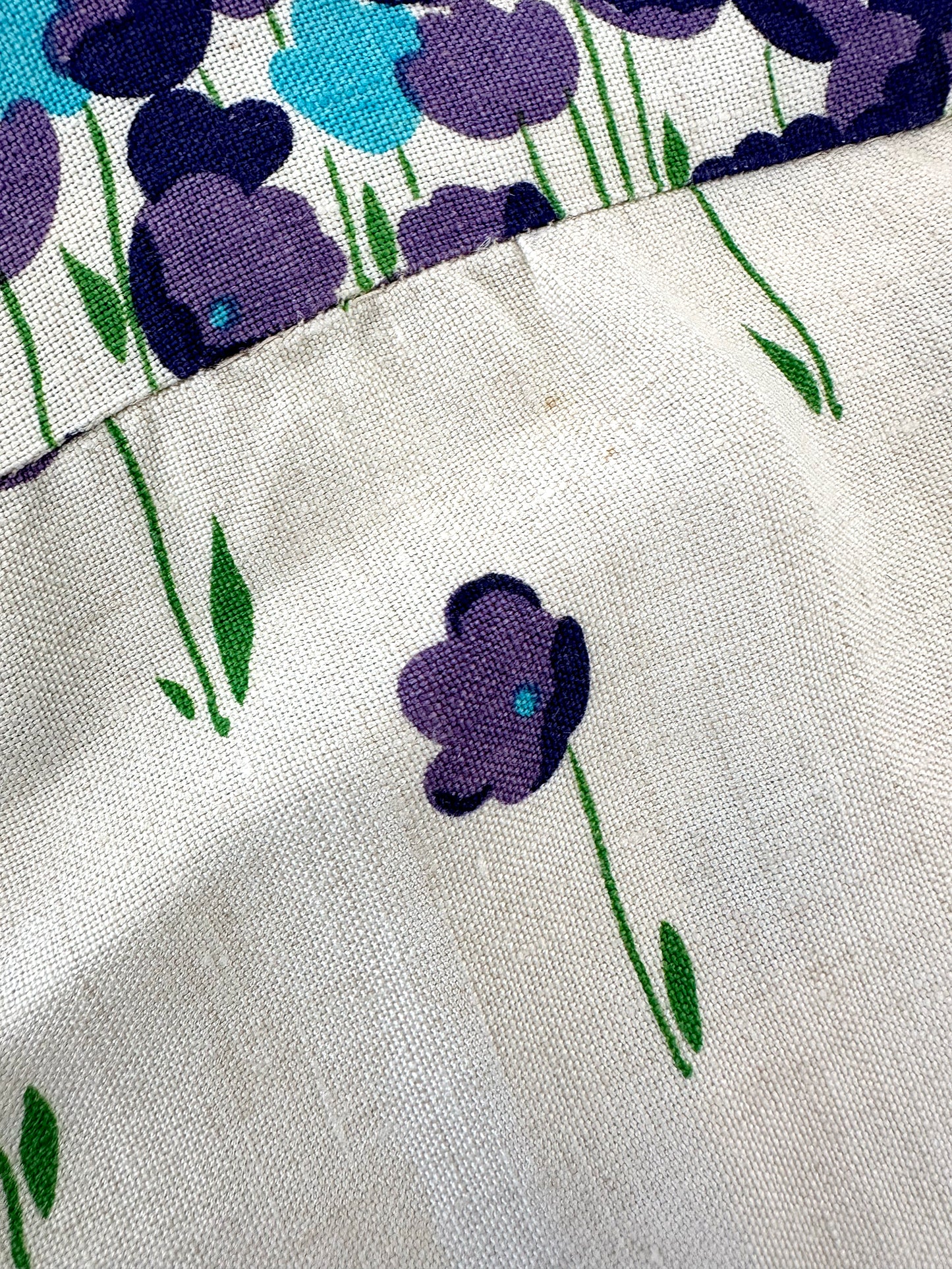 Vintage 1960s Purple and Blue Floral Drop-Waist Cotton Linen Short Sleeve Dress with Inverted Pleat - Sz. S/M