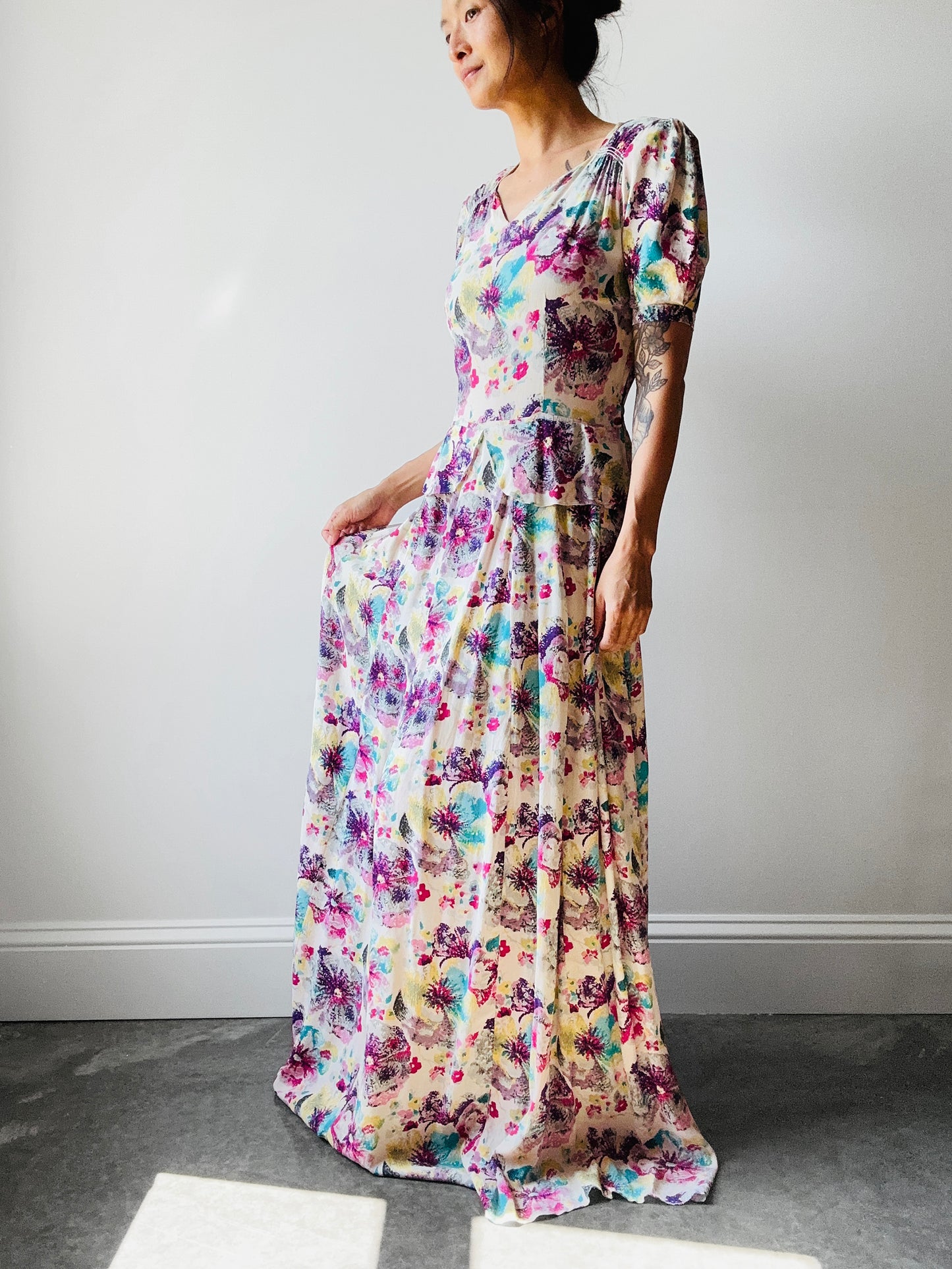 1930s Floor Length Floral Peplum Waist Dress - Sz. Sm