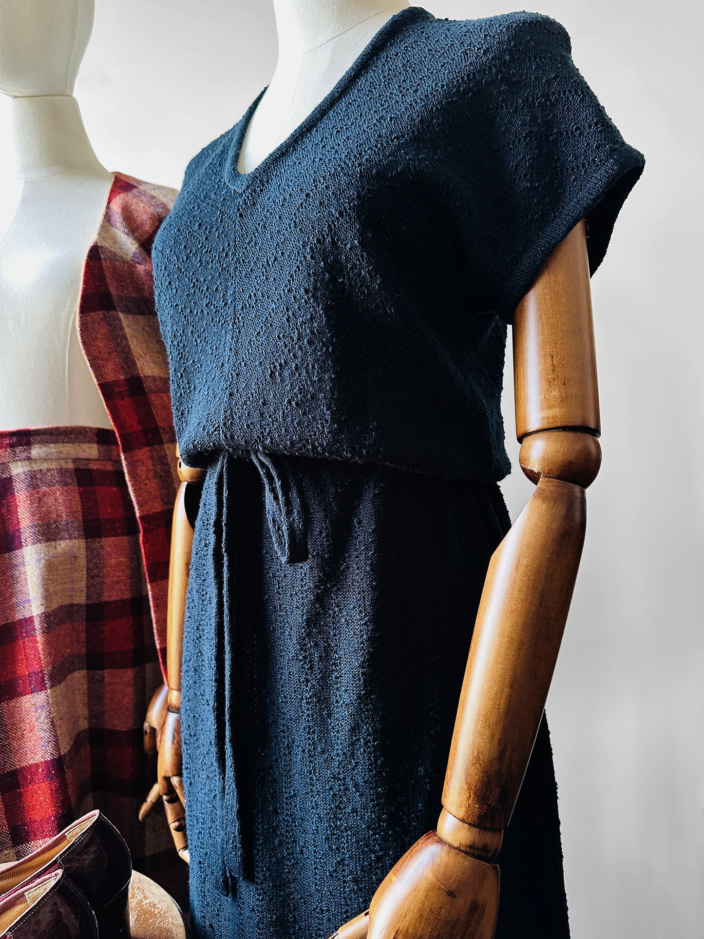 1980s Navy Blue Textured Tied Waist Knit Dress - Sz. Small